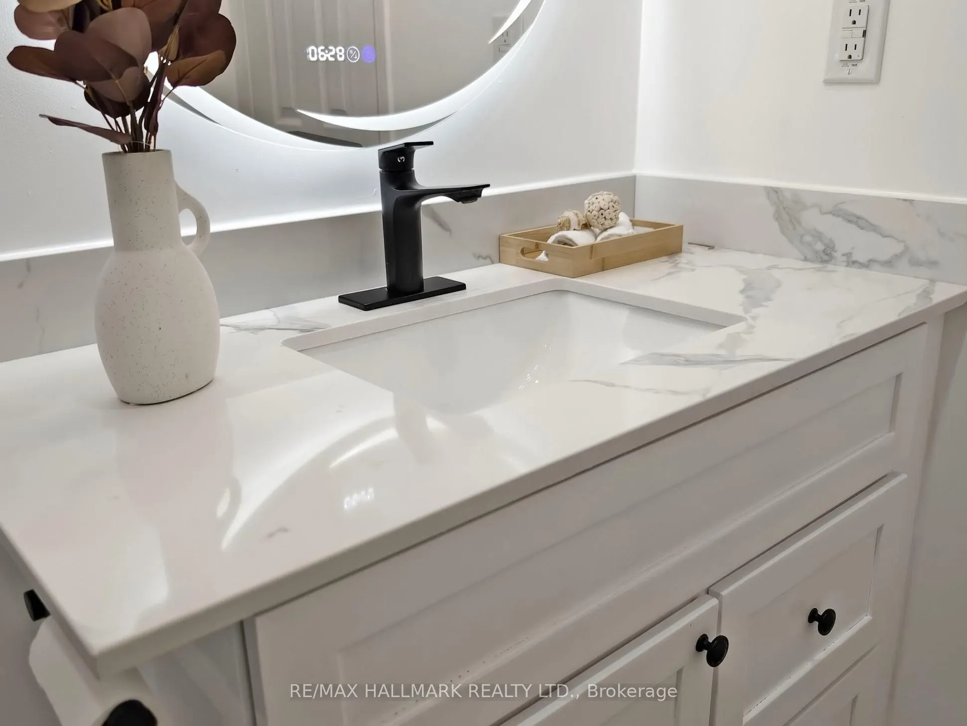 5659 Glen Erin Drive, #6