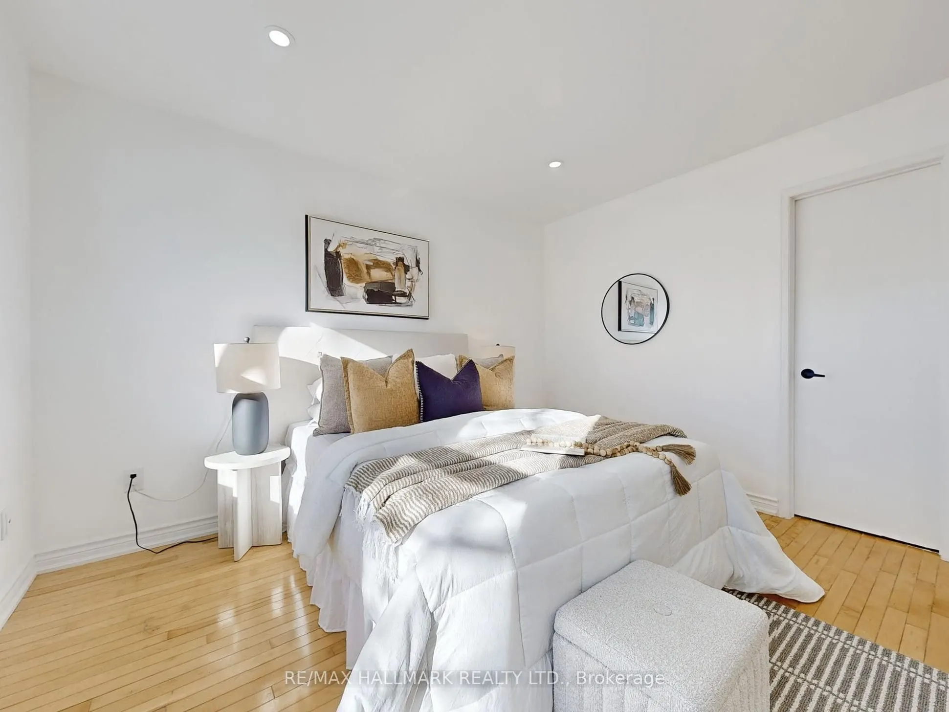 5659 Glen Erin Drive, #6