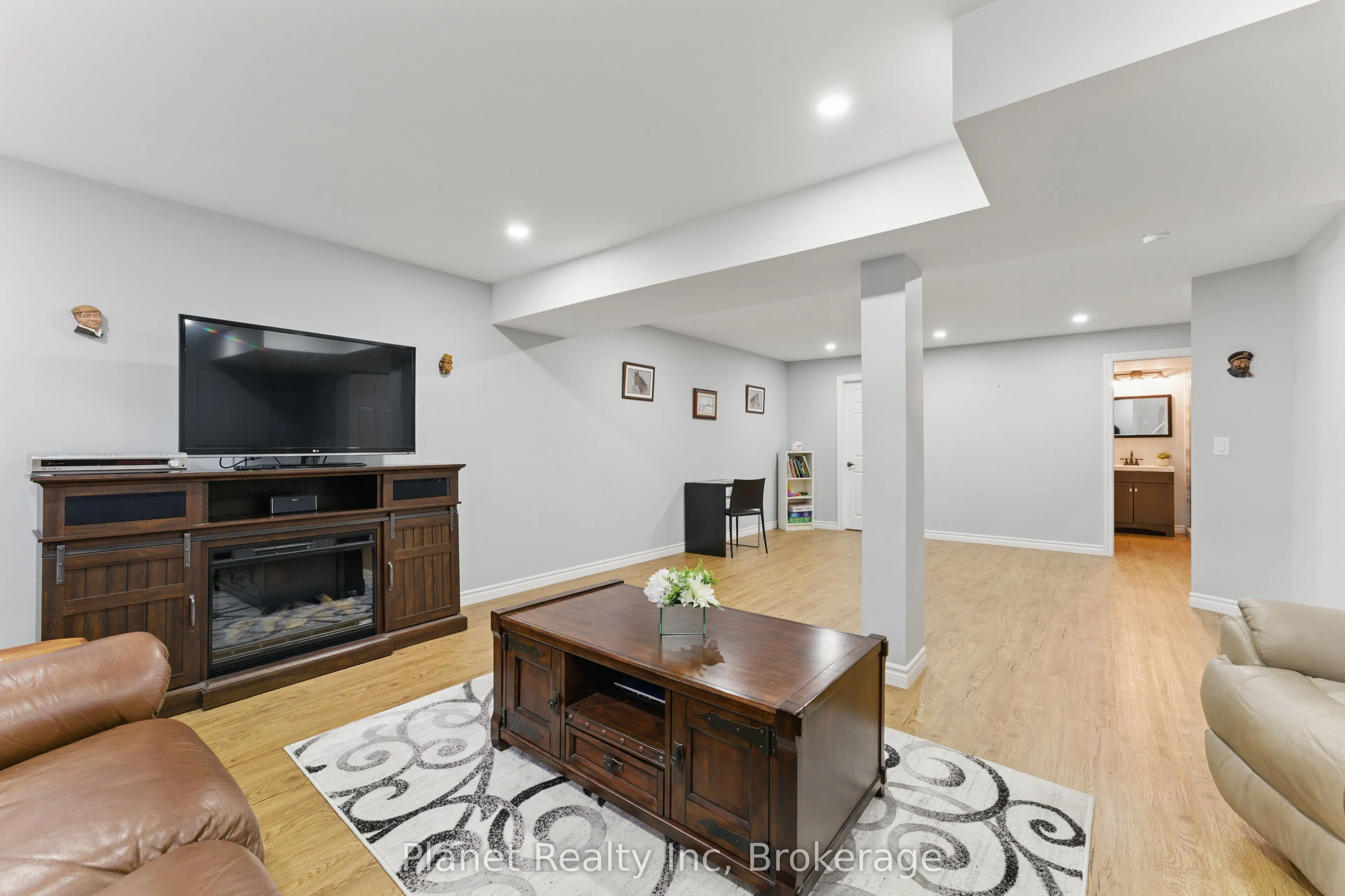 651 Farmstead Drive, #9