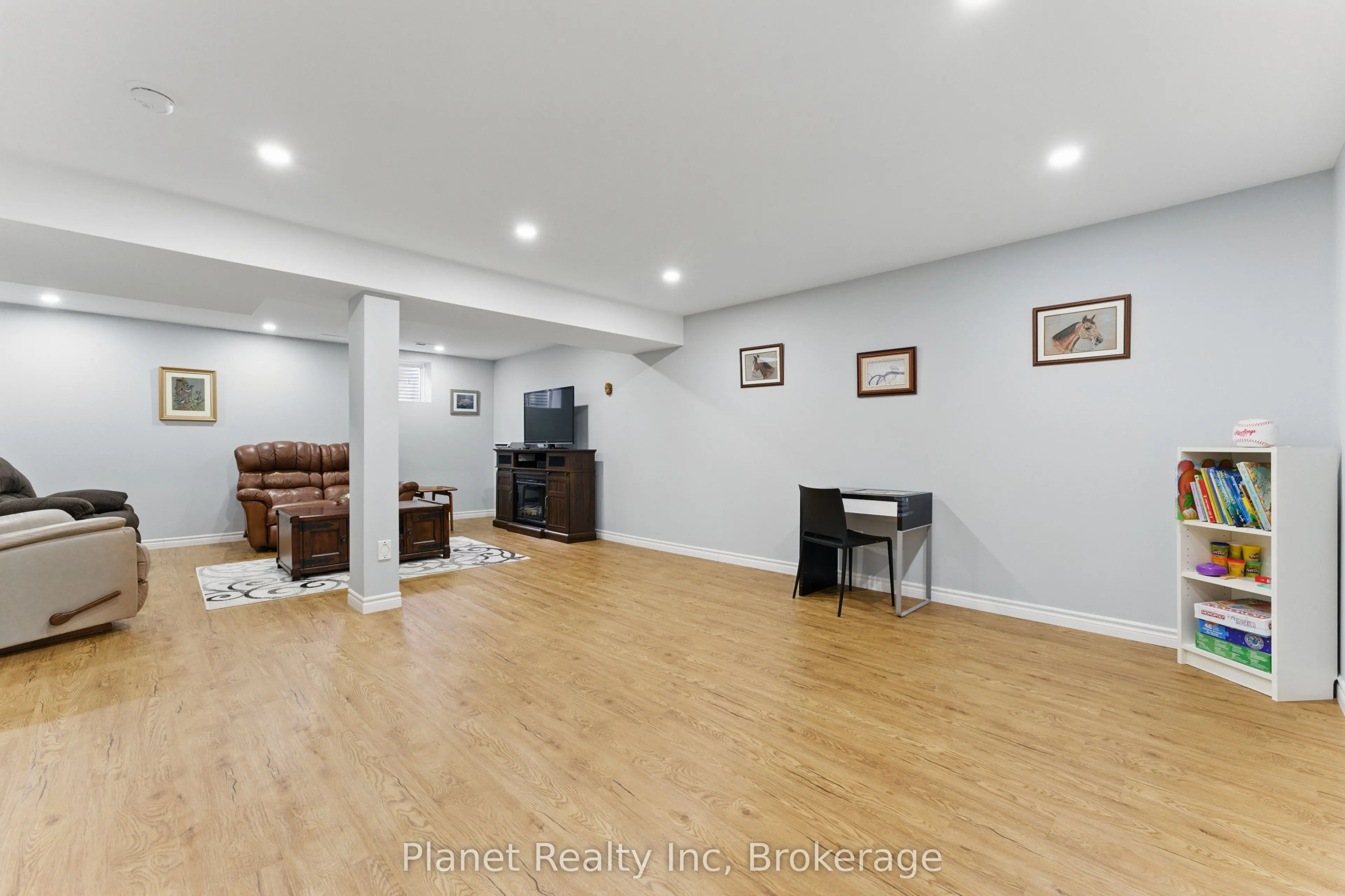 651 Farmstead Drive, #9