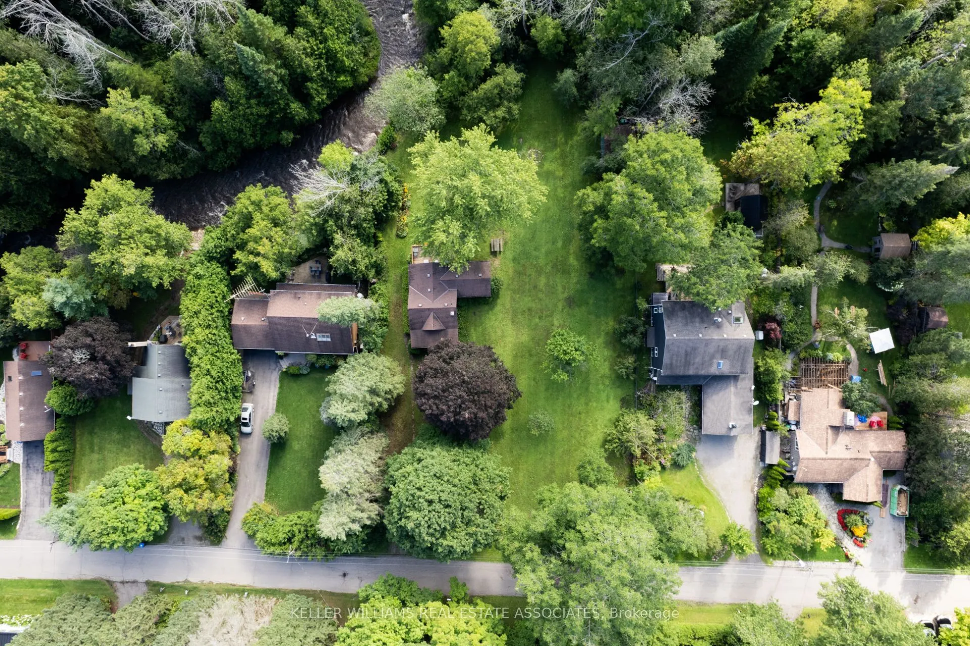 272 Dominion Street