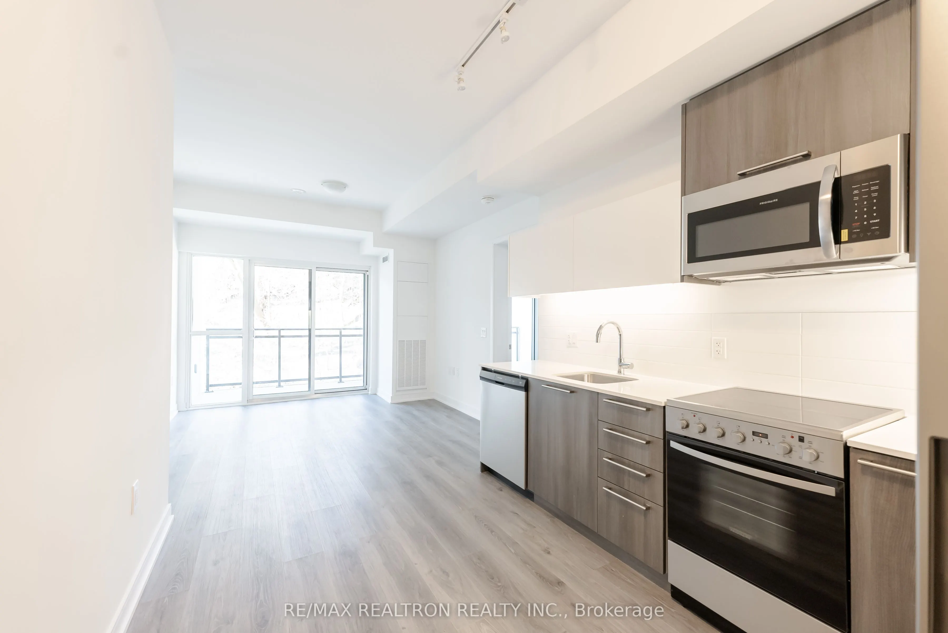 25 Neighbourhood Lane, #205
