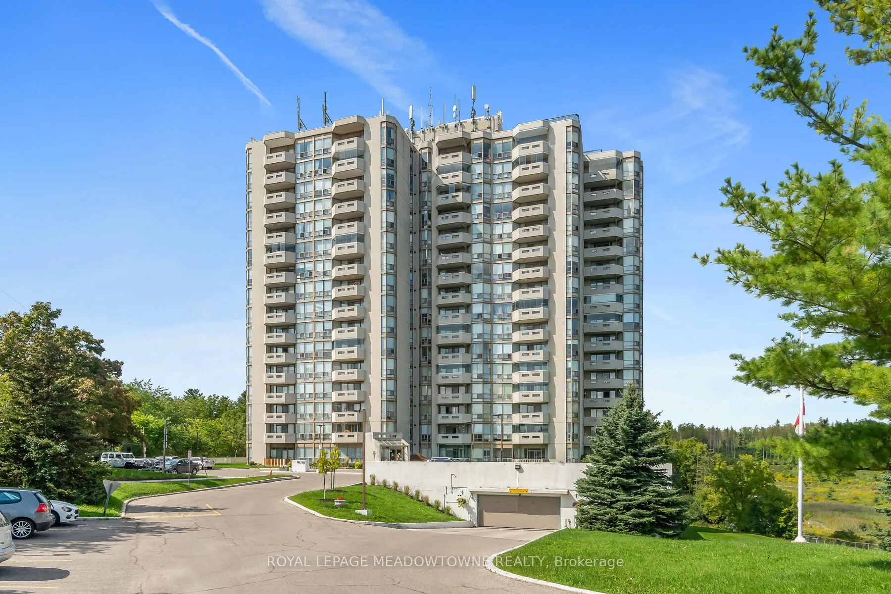 20 McFarlane Drive, #602