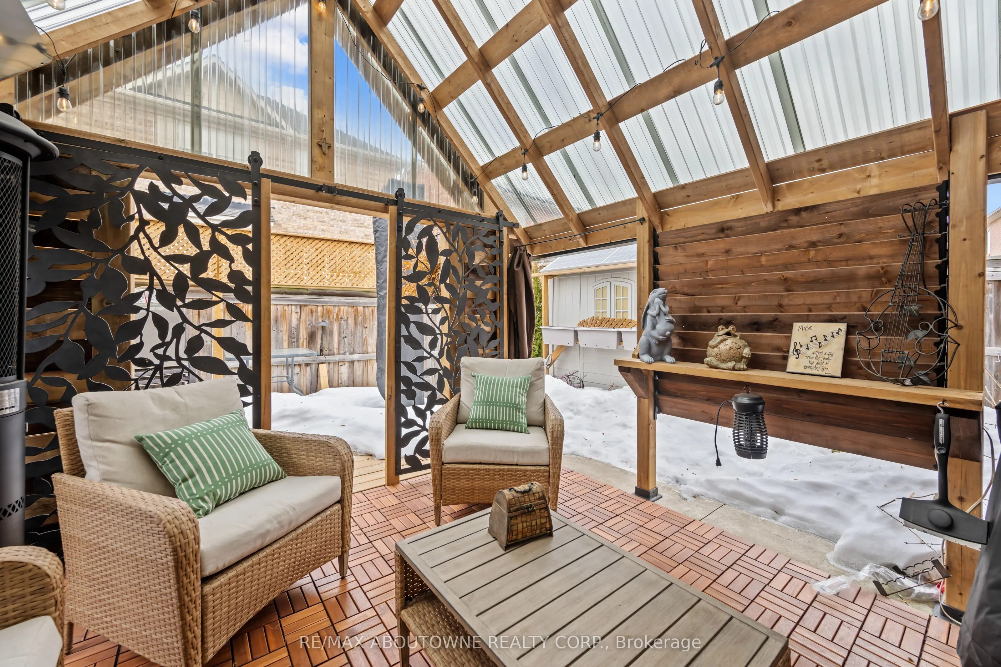 889 Zelinsky Crescent