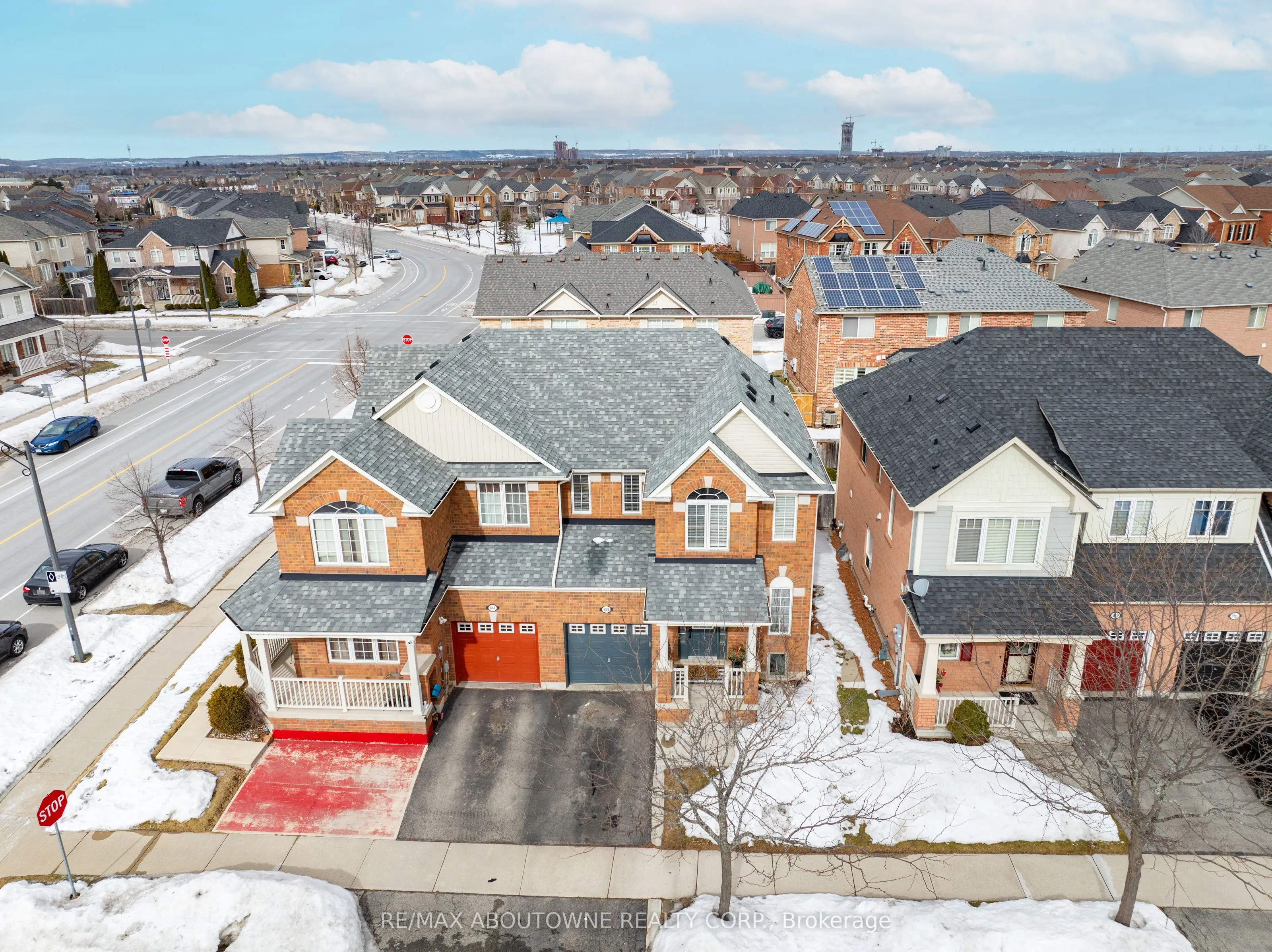 889 Zelinsky Crescent