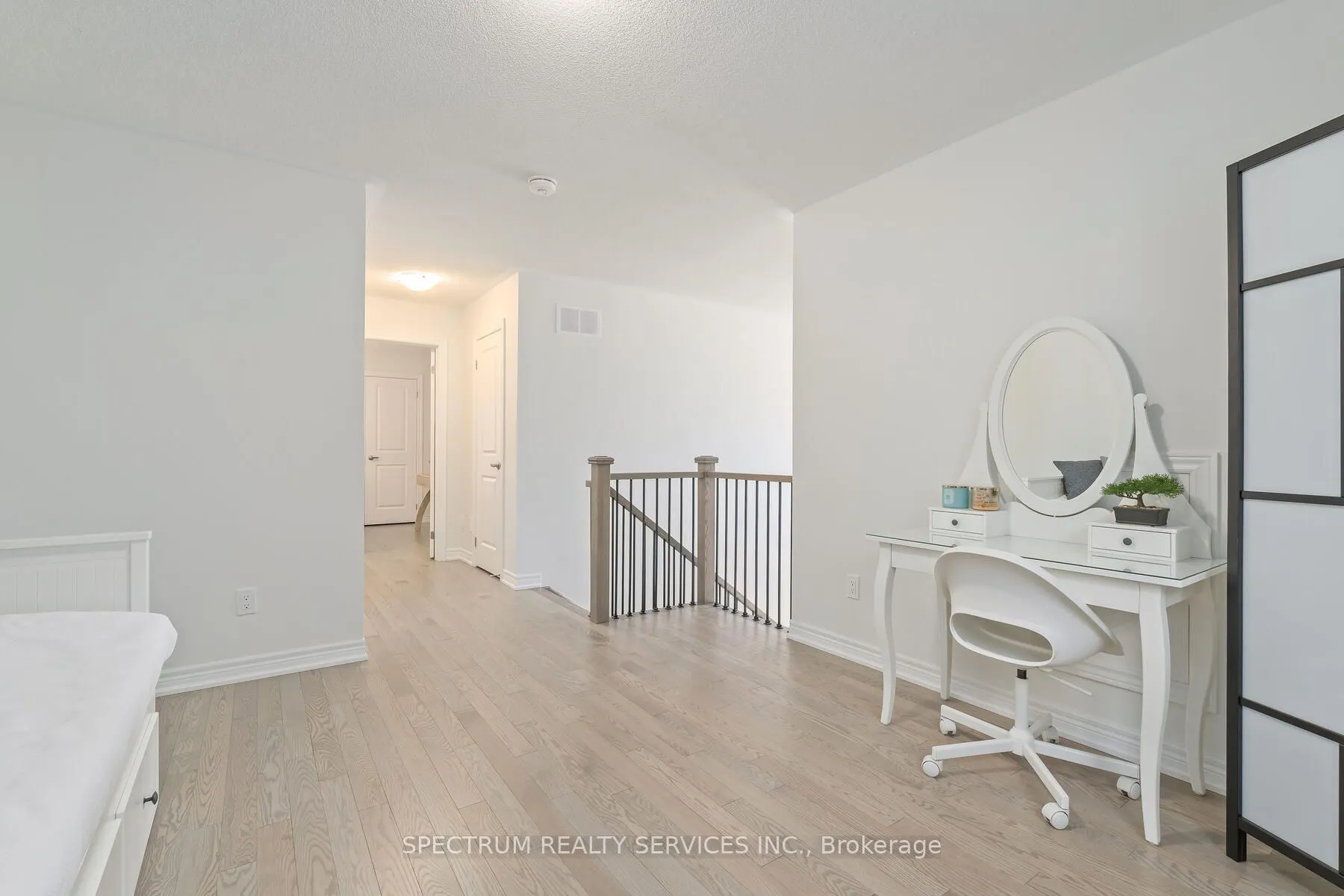 4 CLERMISTON Crescent #50