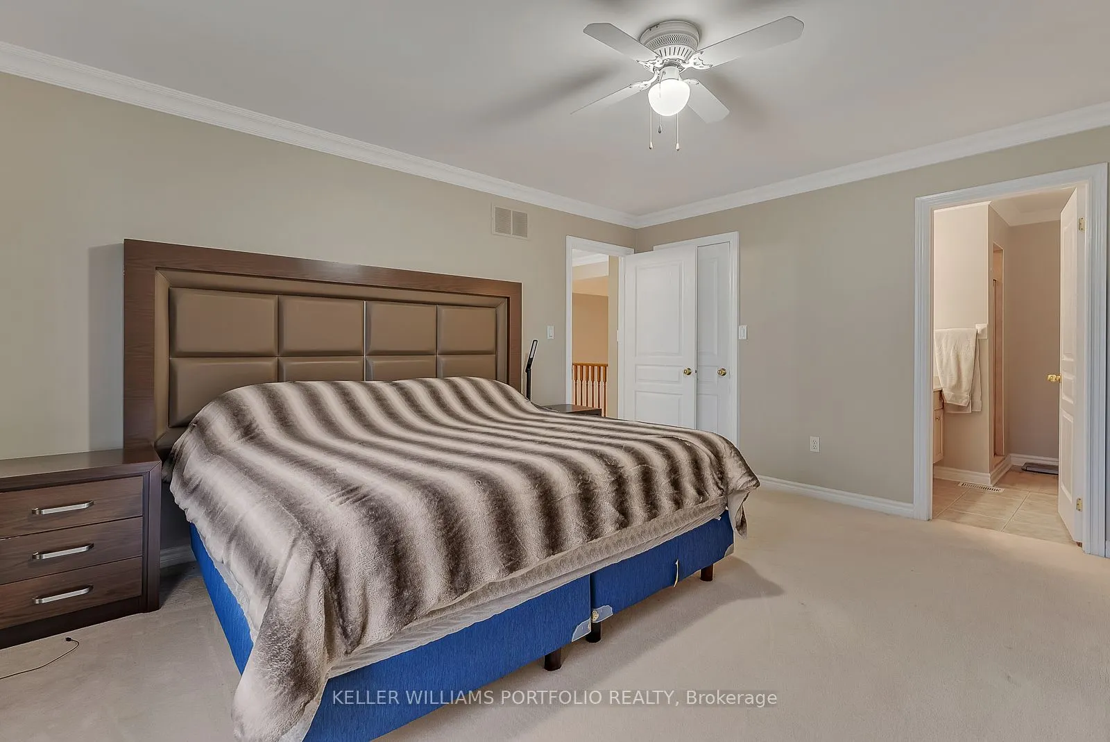 2153 MEADOWGLEN Drive