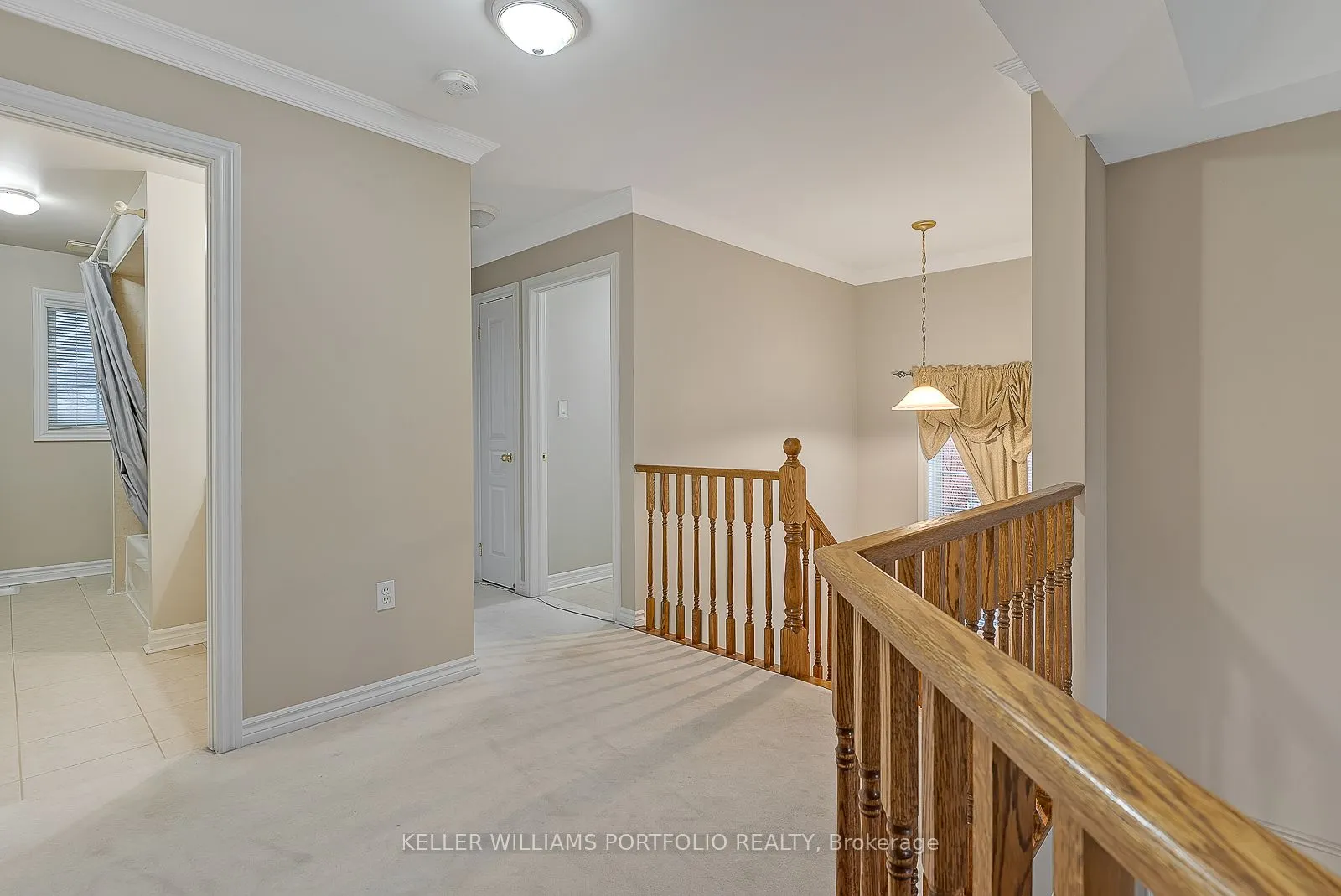 2153 MEADOWGLEN Drive