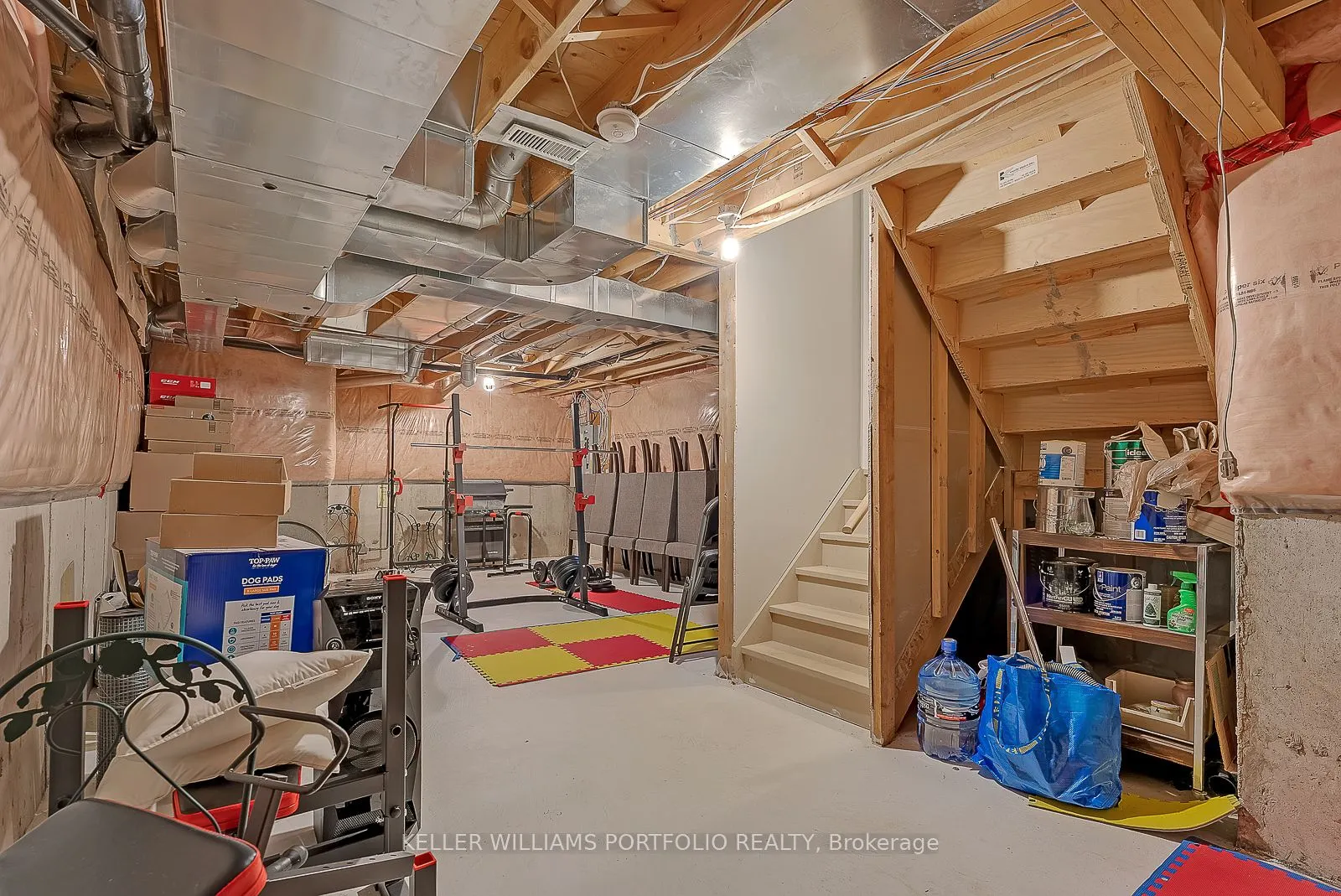 2153 MEADOWGLEN Drive