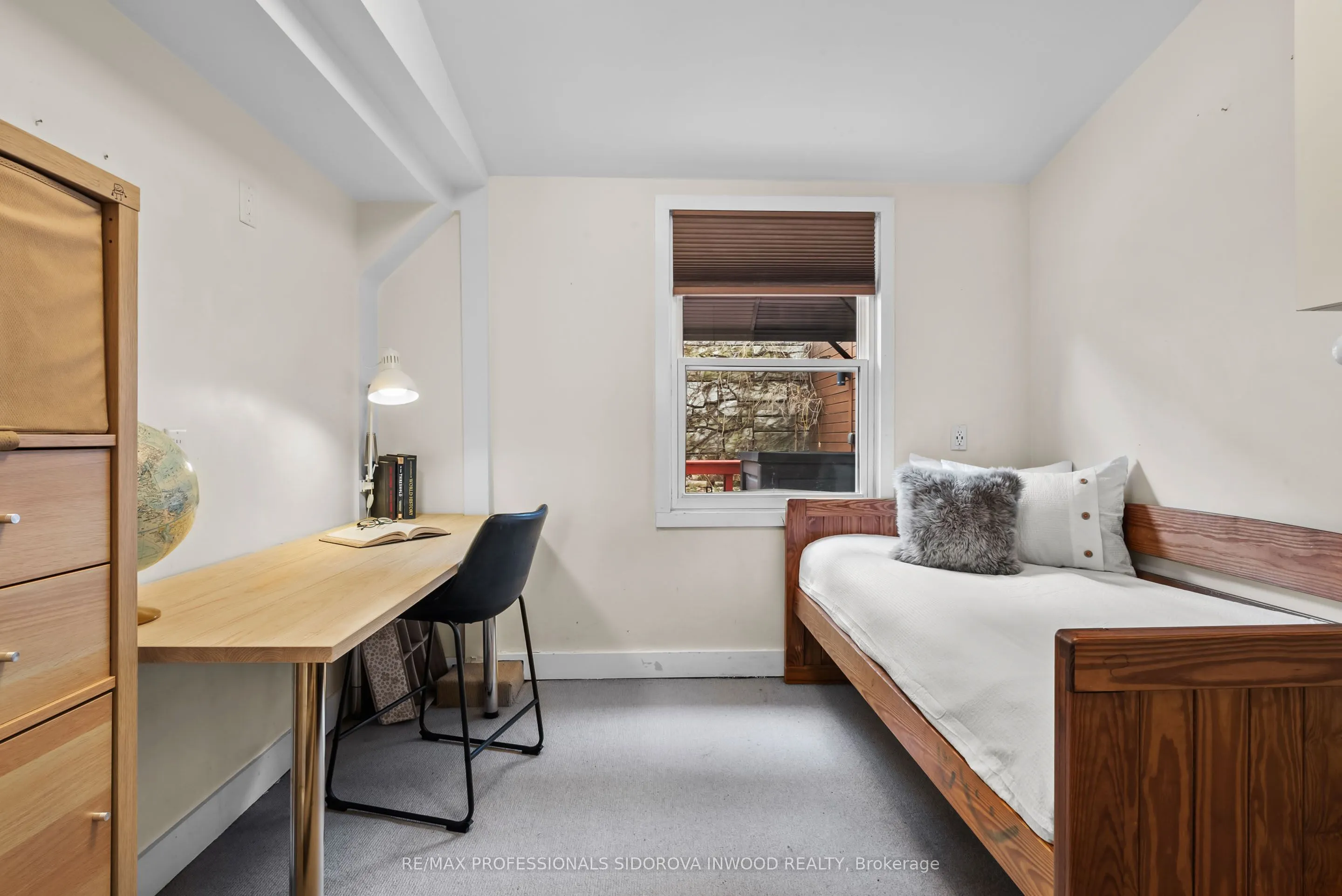 50 South Kingsway