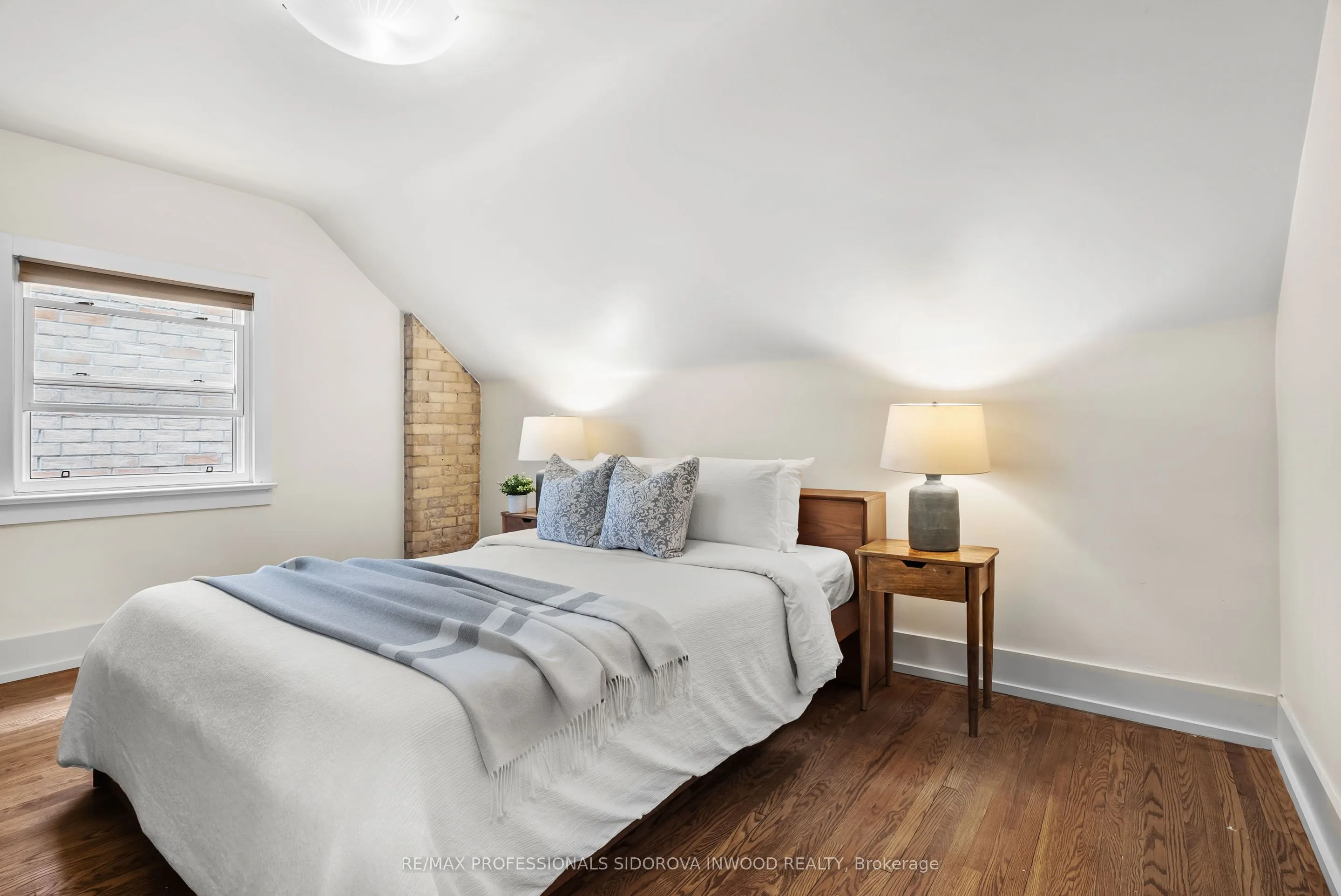 50 South Kingsway