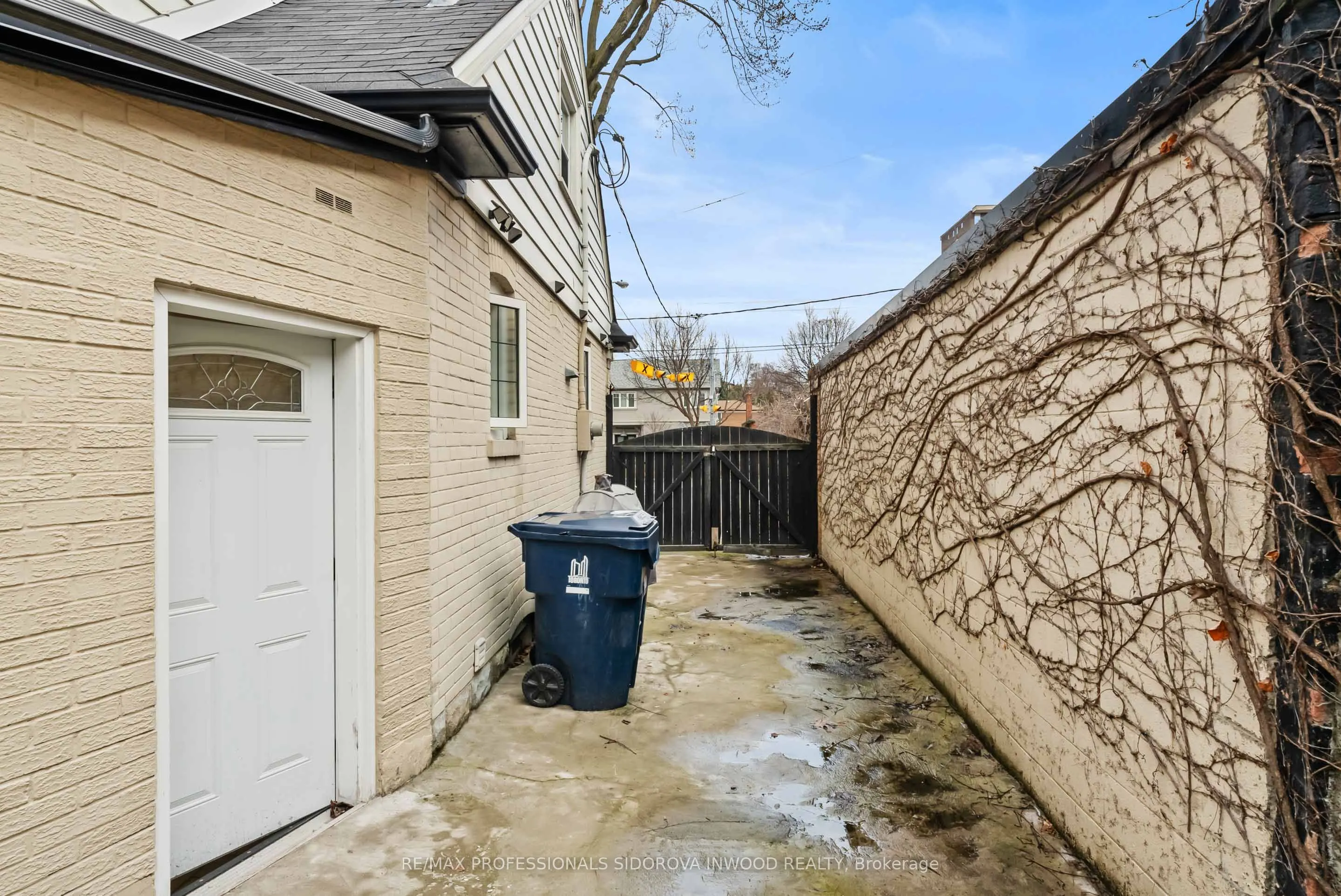 50 South Kingsway