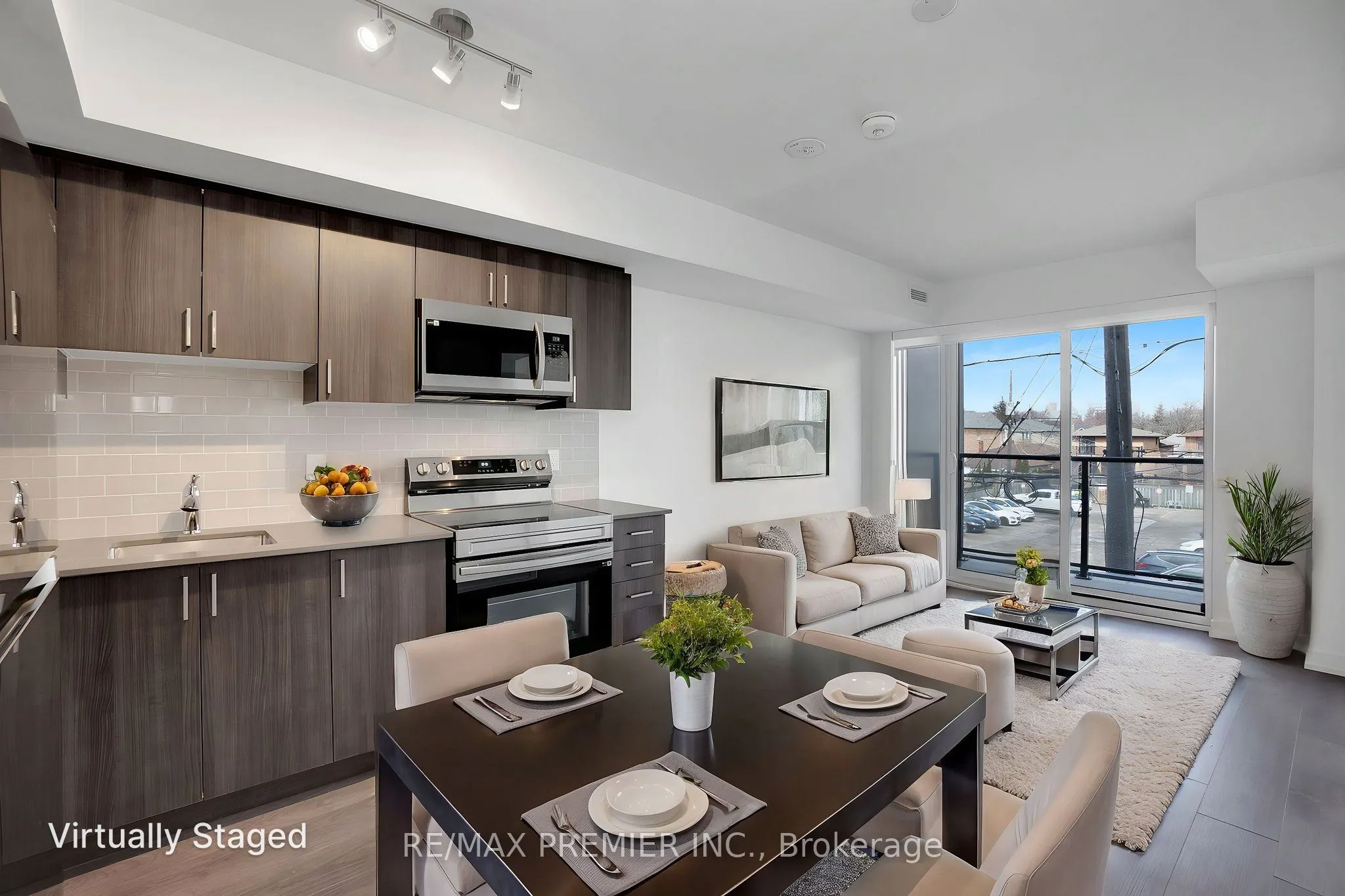 556 Marlee Avenue, #222
