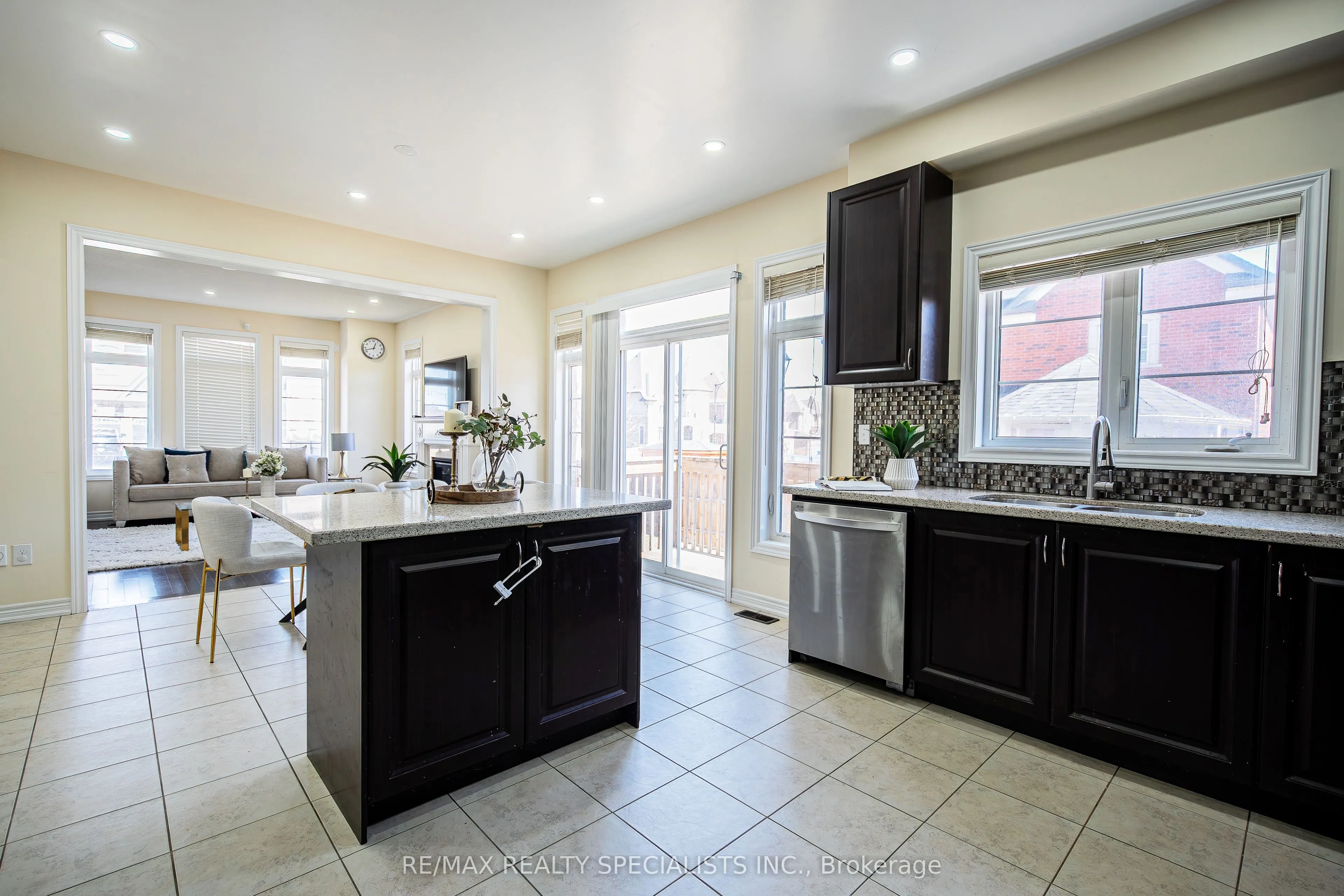 49 Squire Ellis Drive