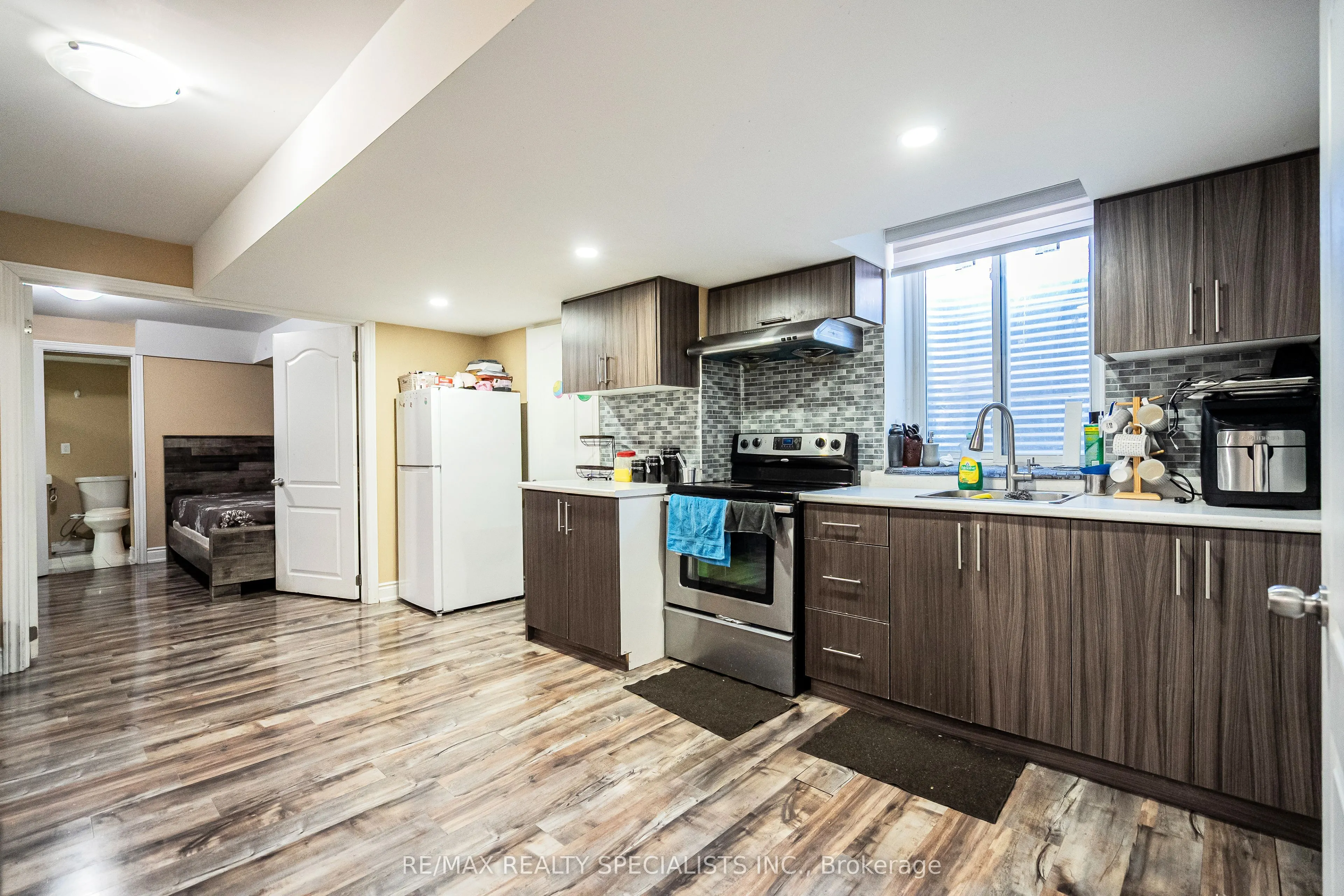 49 Squire Ellis Drive