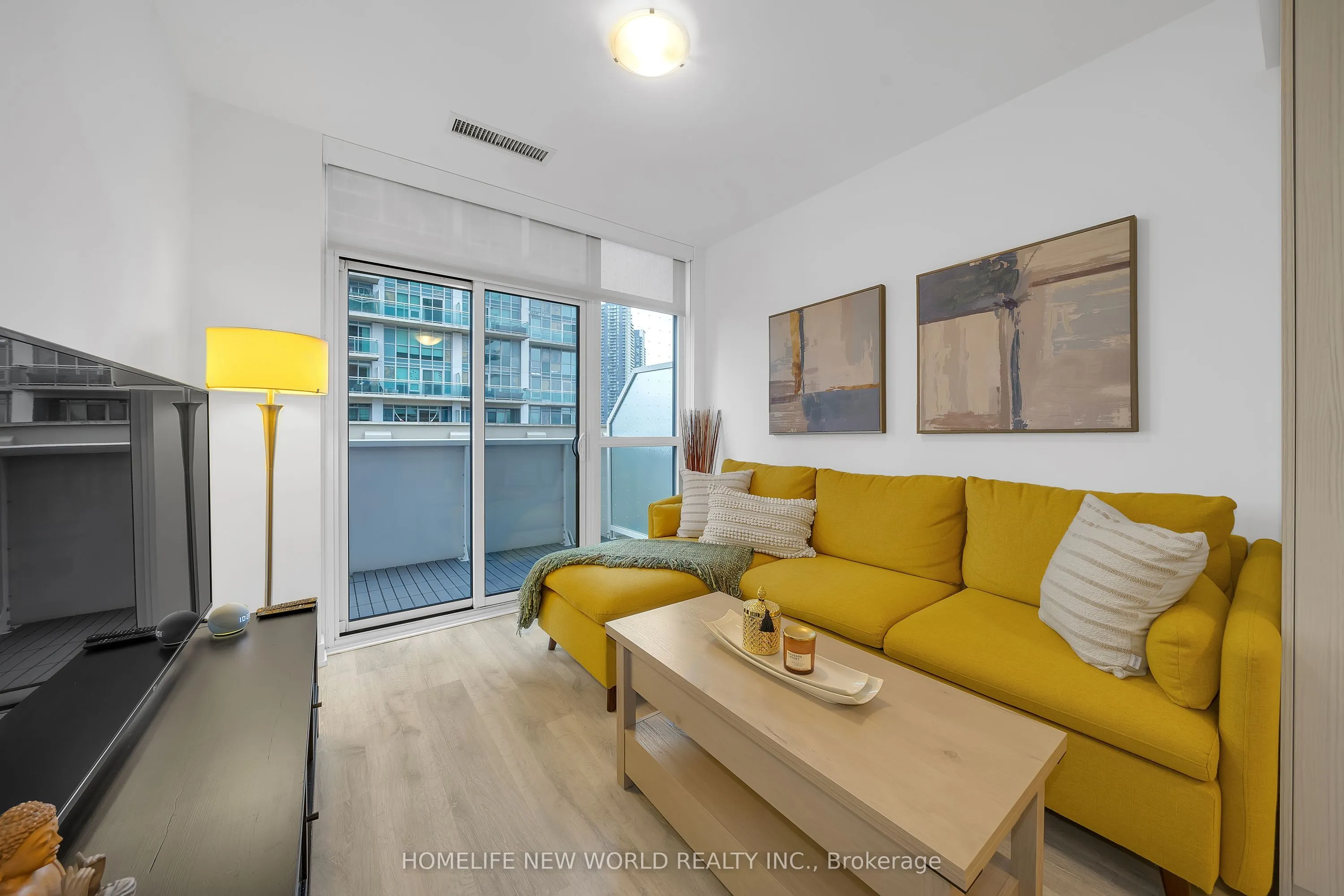 251 Manitoba Street #412