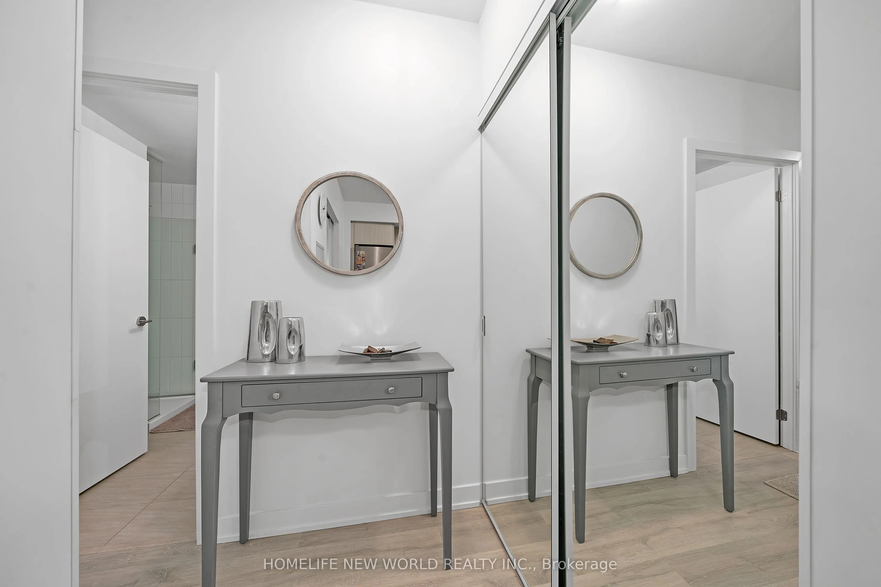 251 Manitoba Street #412