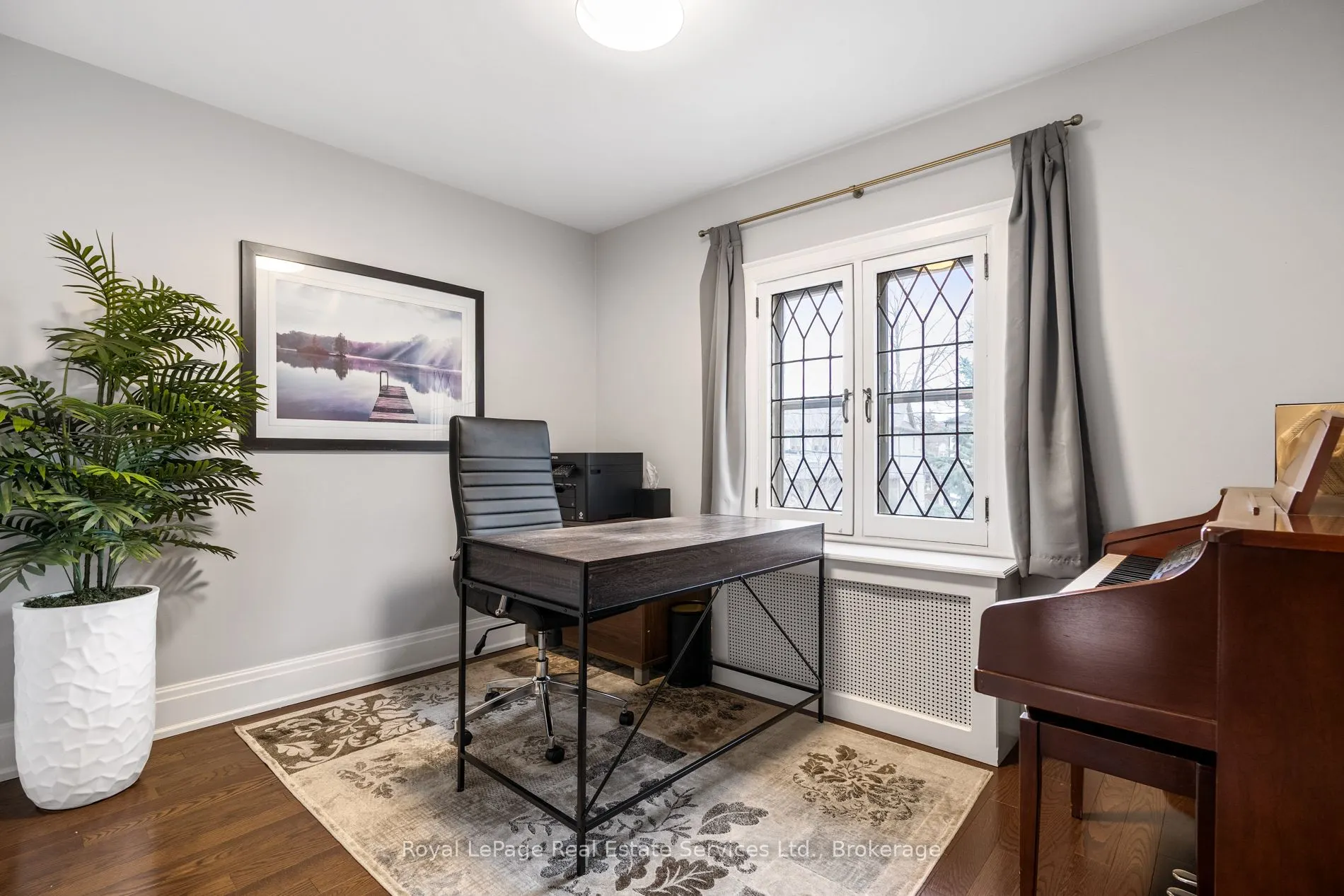 28 Thompson Avenue