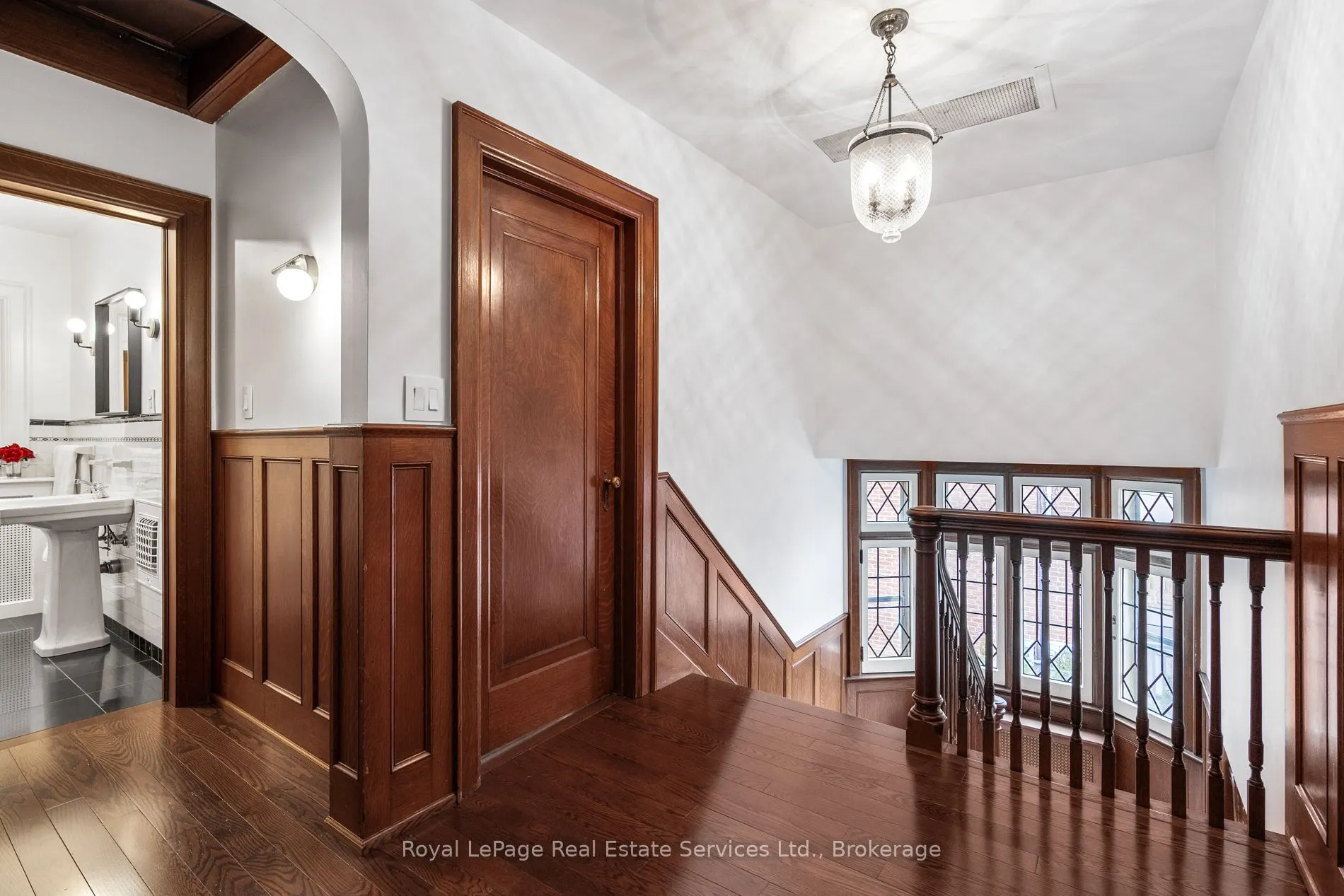 28 Thompson Avenue