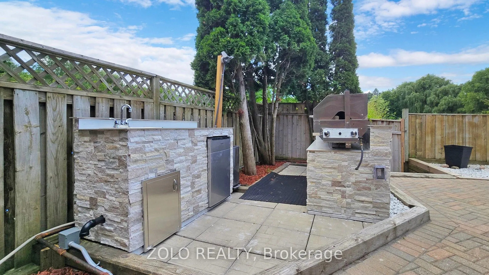141 Kenpark Avenue