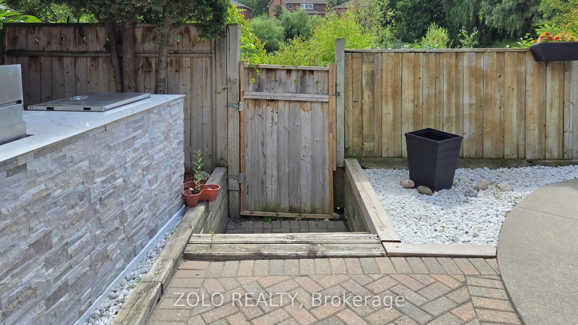 141 Kenpark Avenue