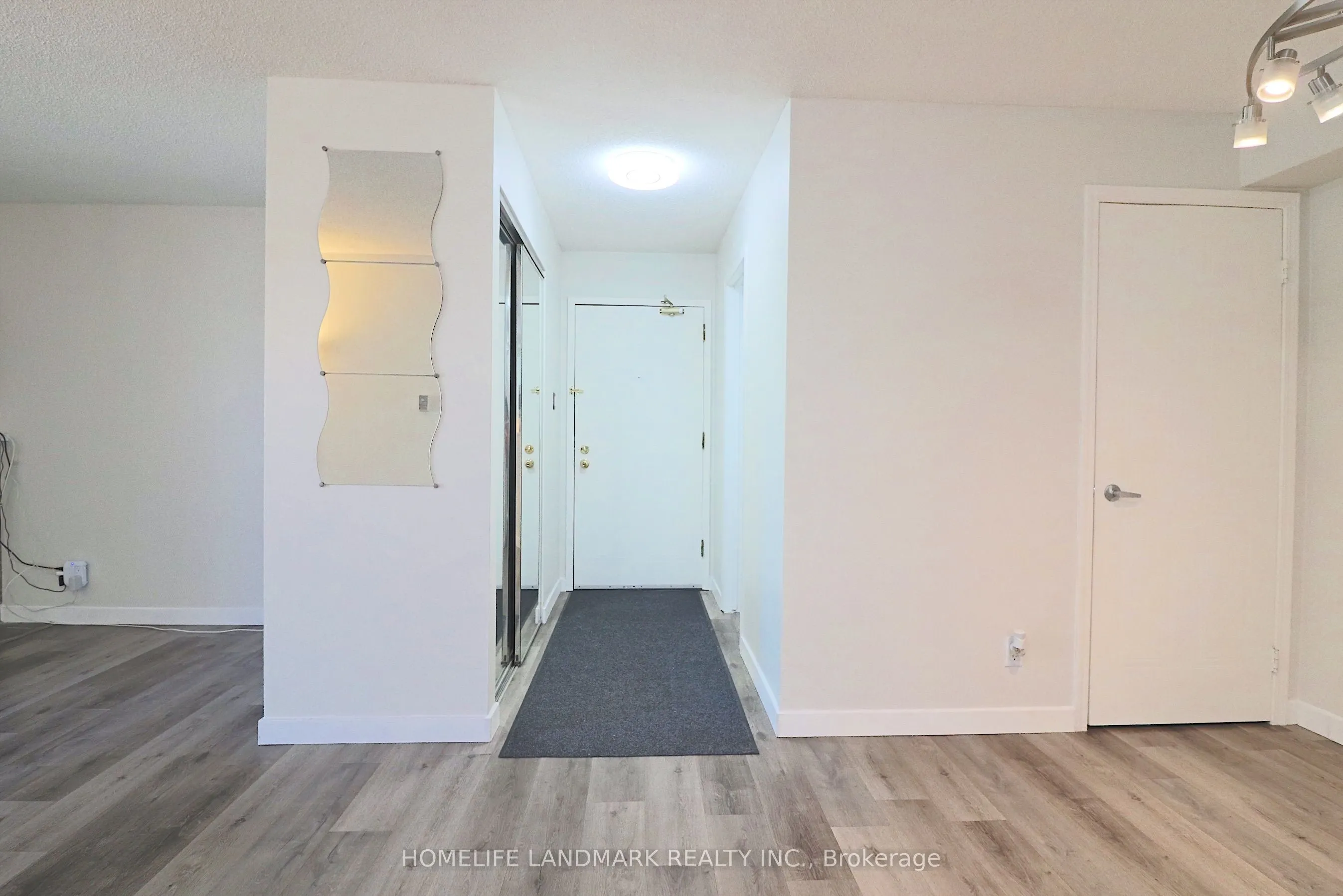 95 Trailwood Drive, #821