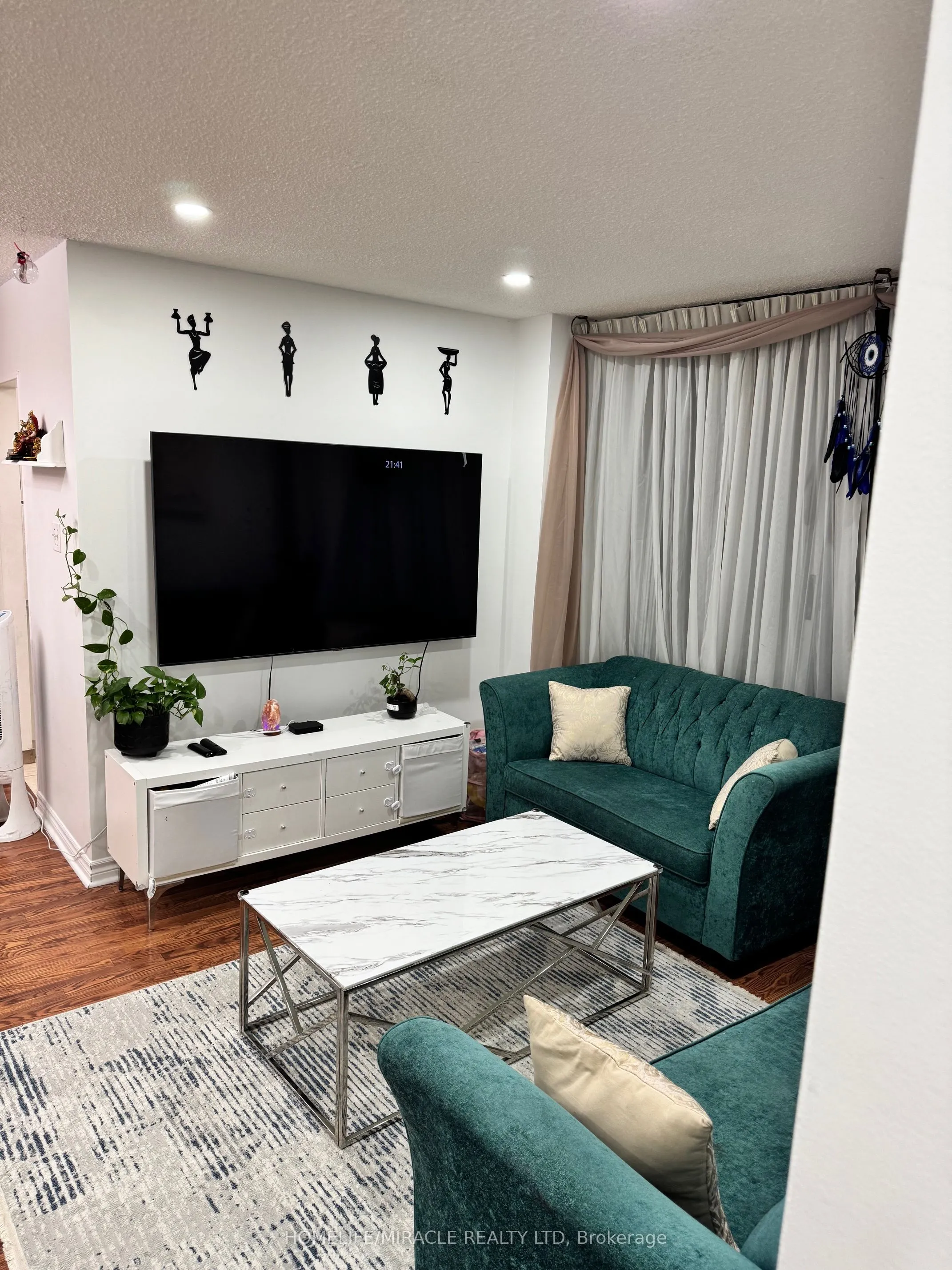 1615 Bloor Street #1203
