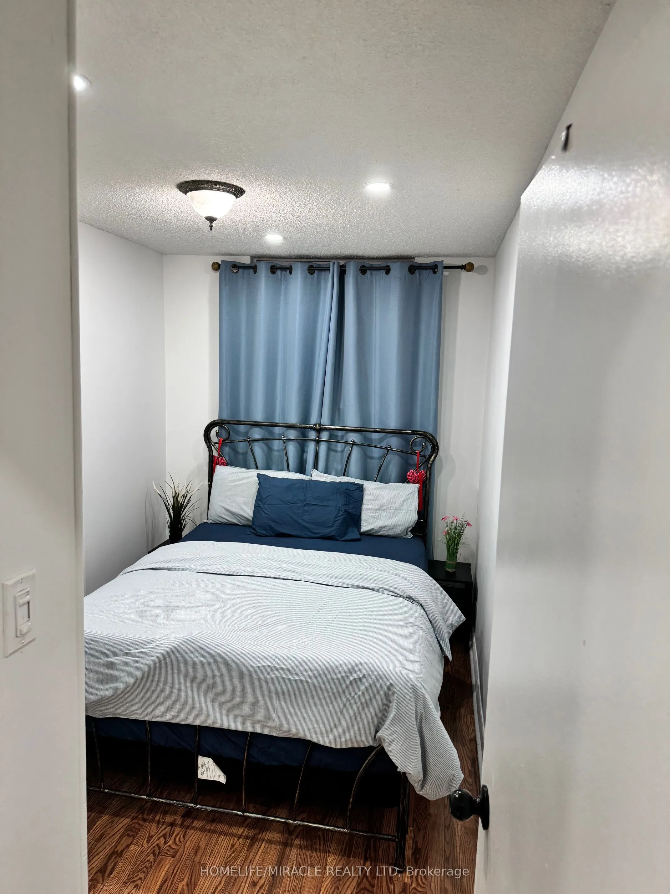 1615 Bloor Street #1203