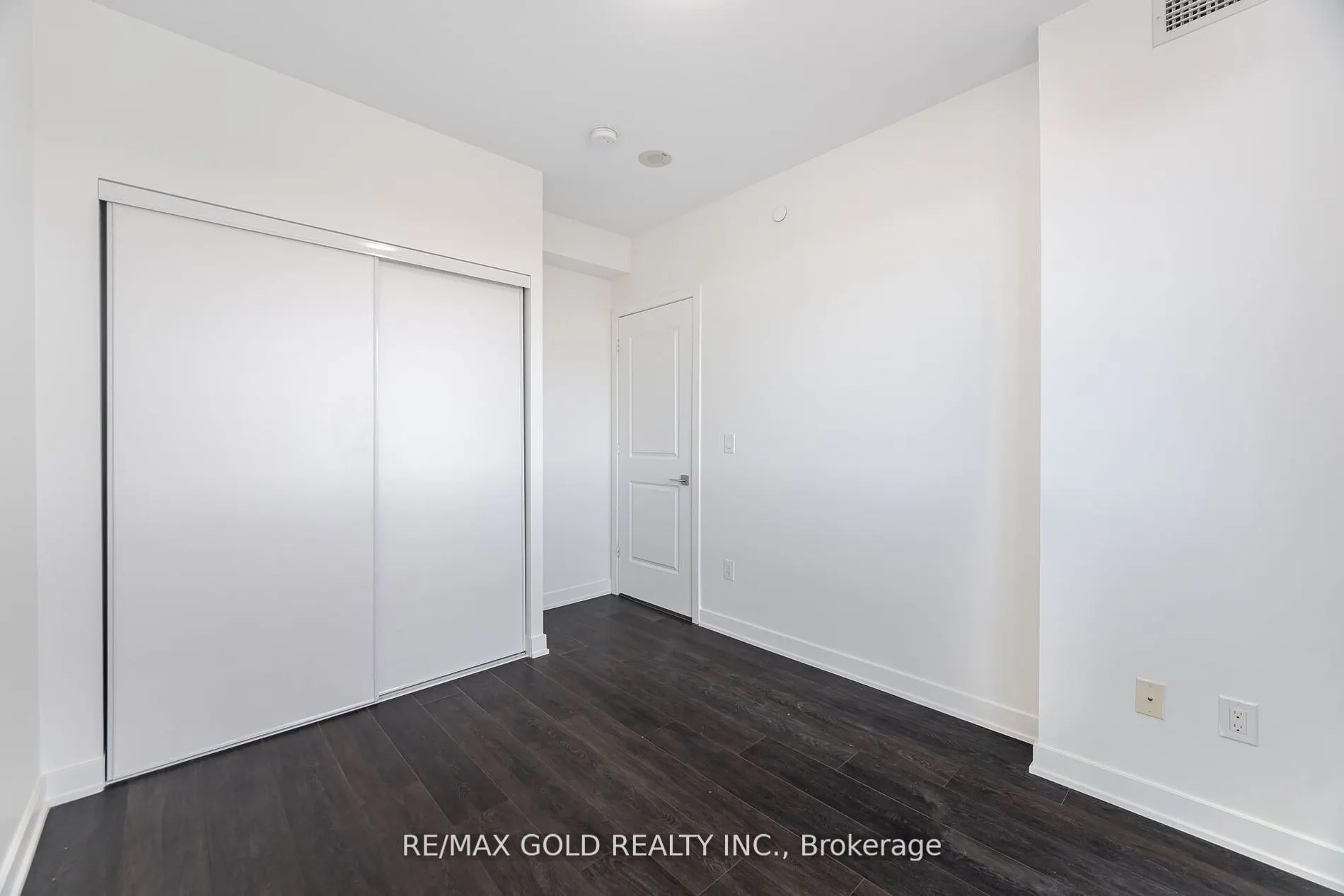 4633 Glen Erin Drive #607