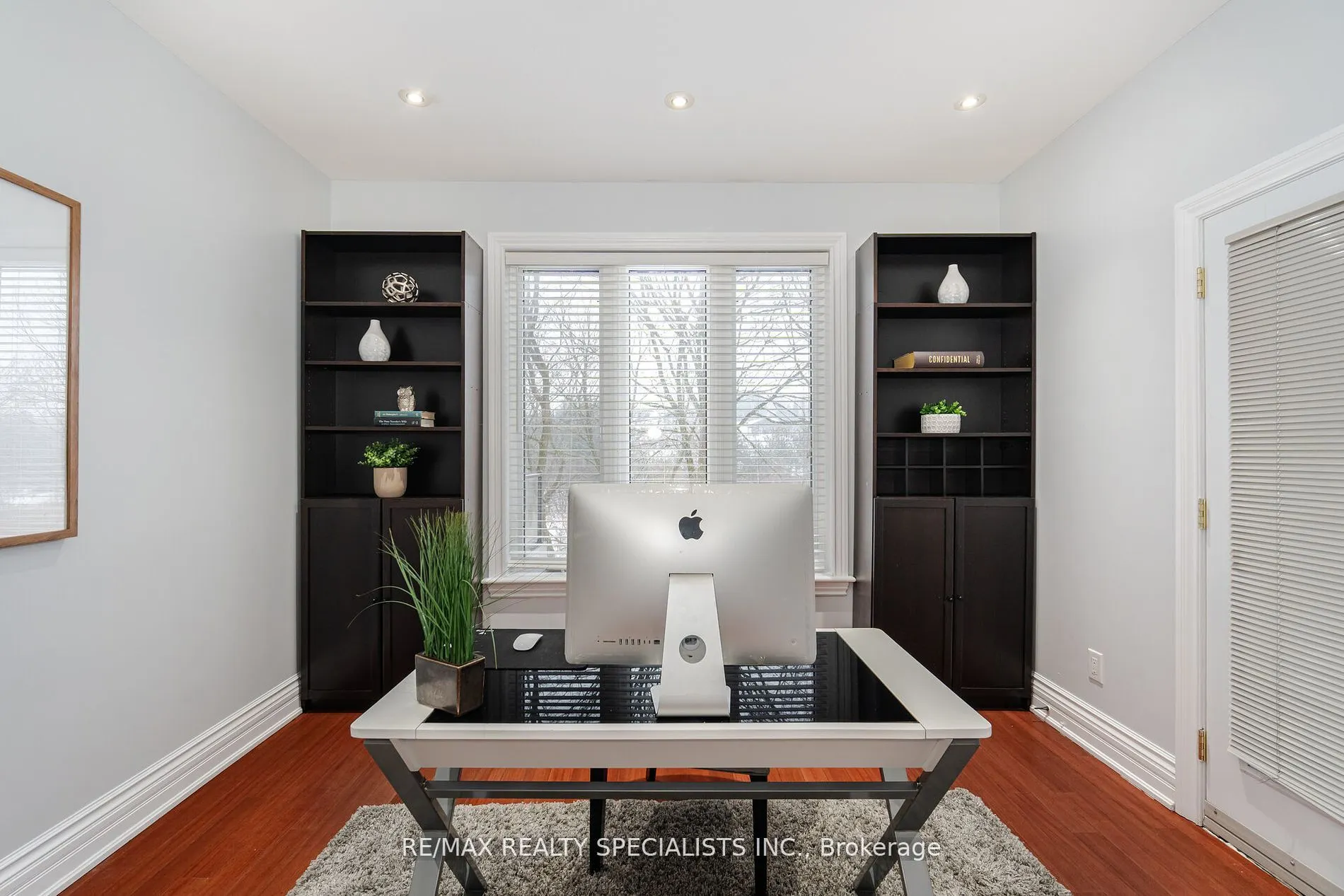 3 Valley Hill Drive