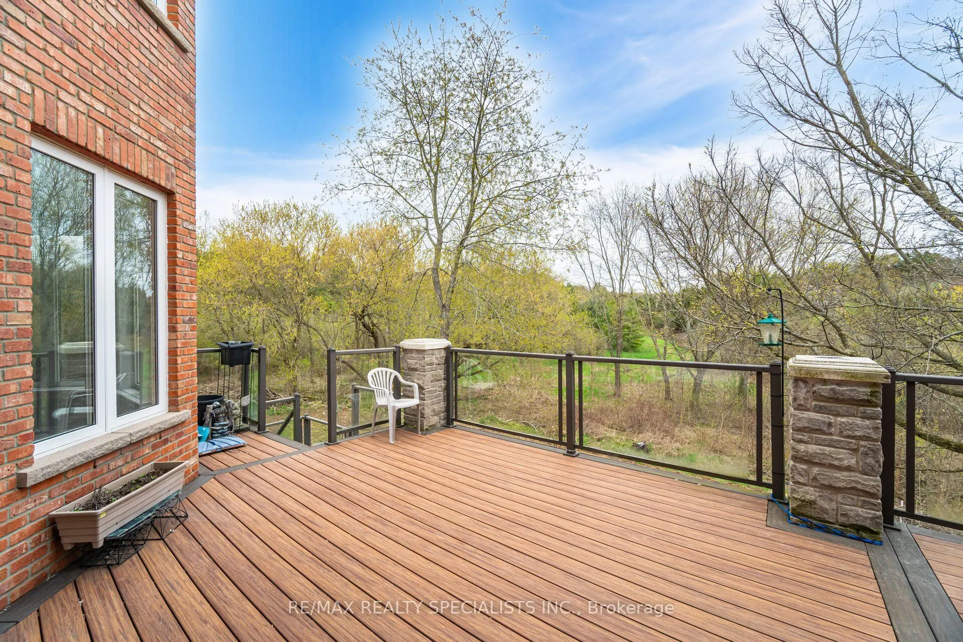 3 Valley Hill Drive