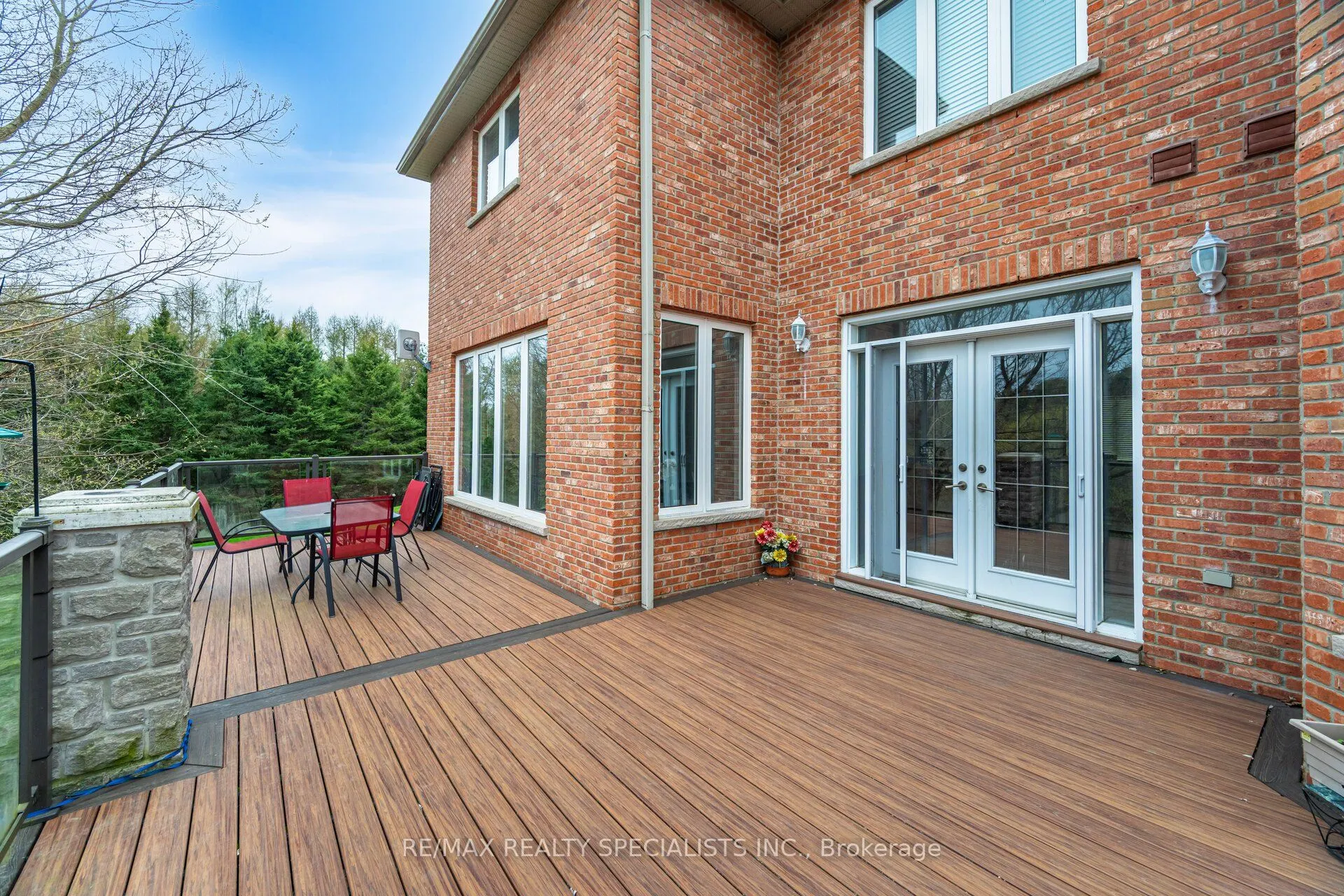 3 Valley Hill Drive