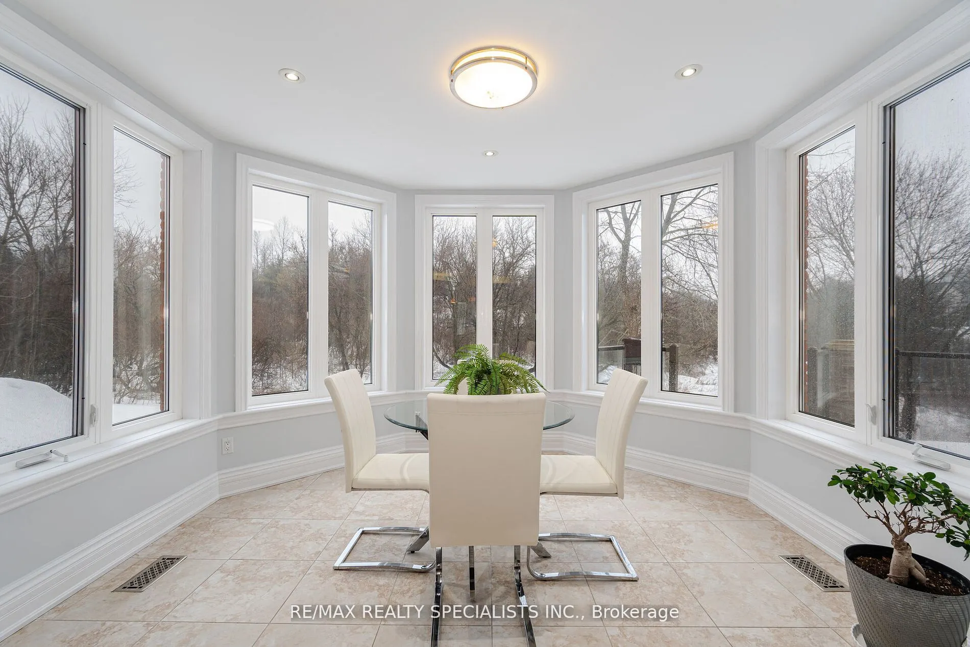 3 Valley Hill Drive