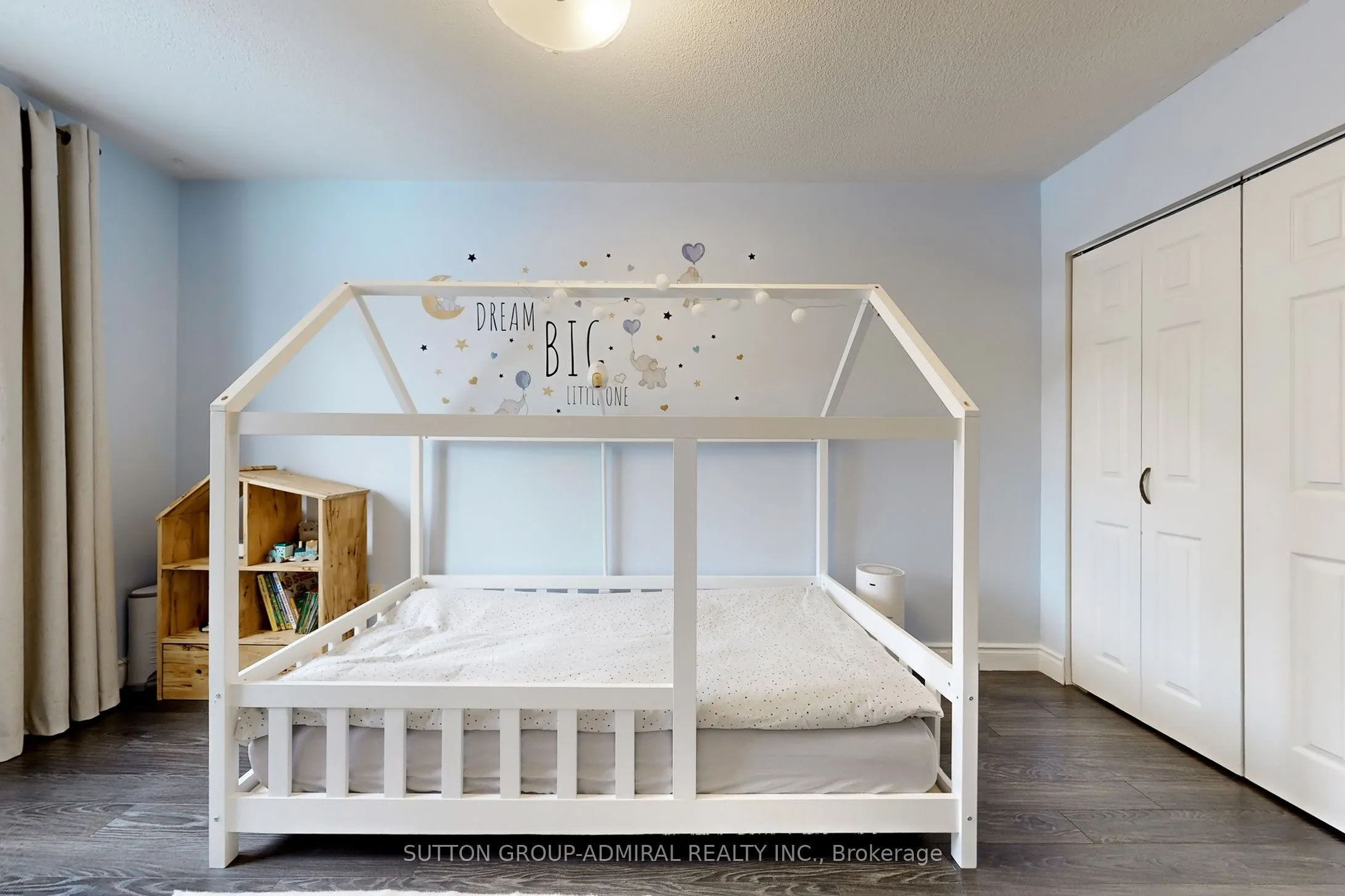 24 Stewart Maclaren Road, #26