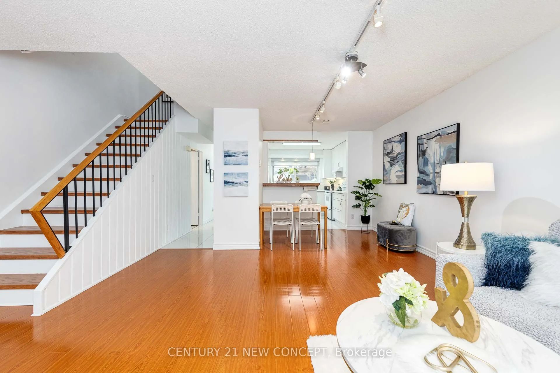 1310 Gulleden Drive, #13