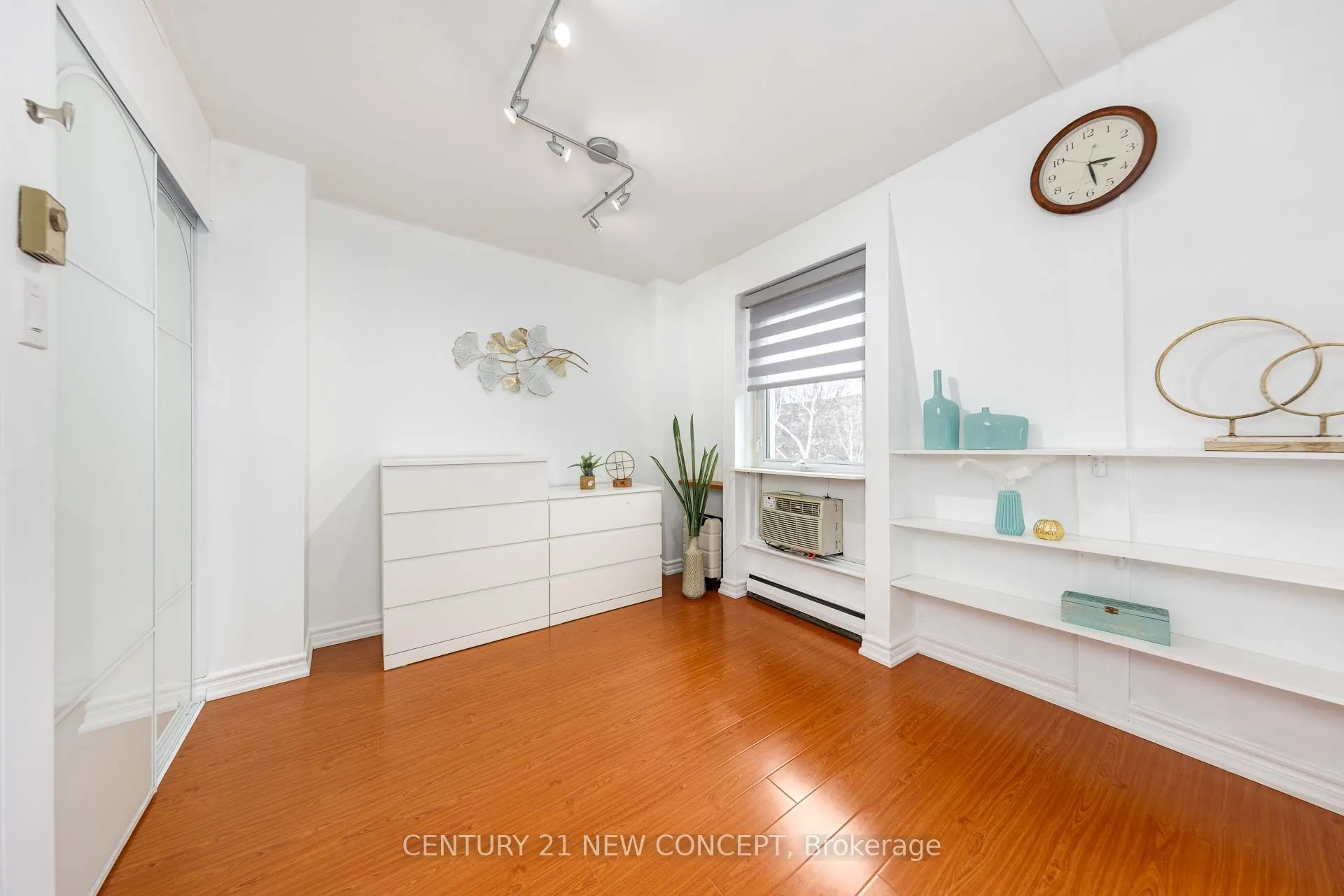 1310 Gulleden Drive, #13