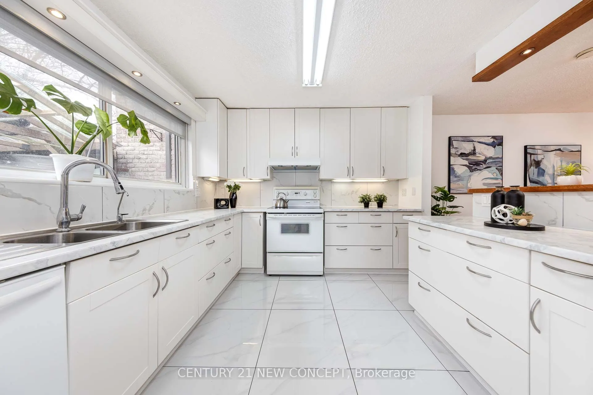 1310 Gulleden Drive, #13