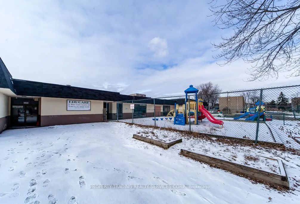 50 Lotherton Pathway, #402