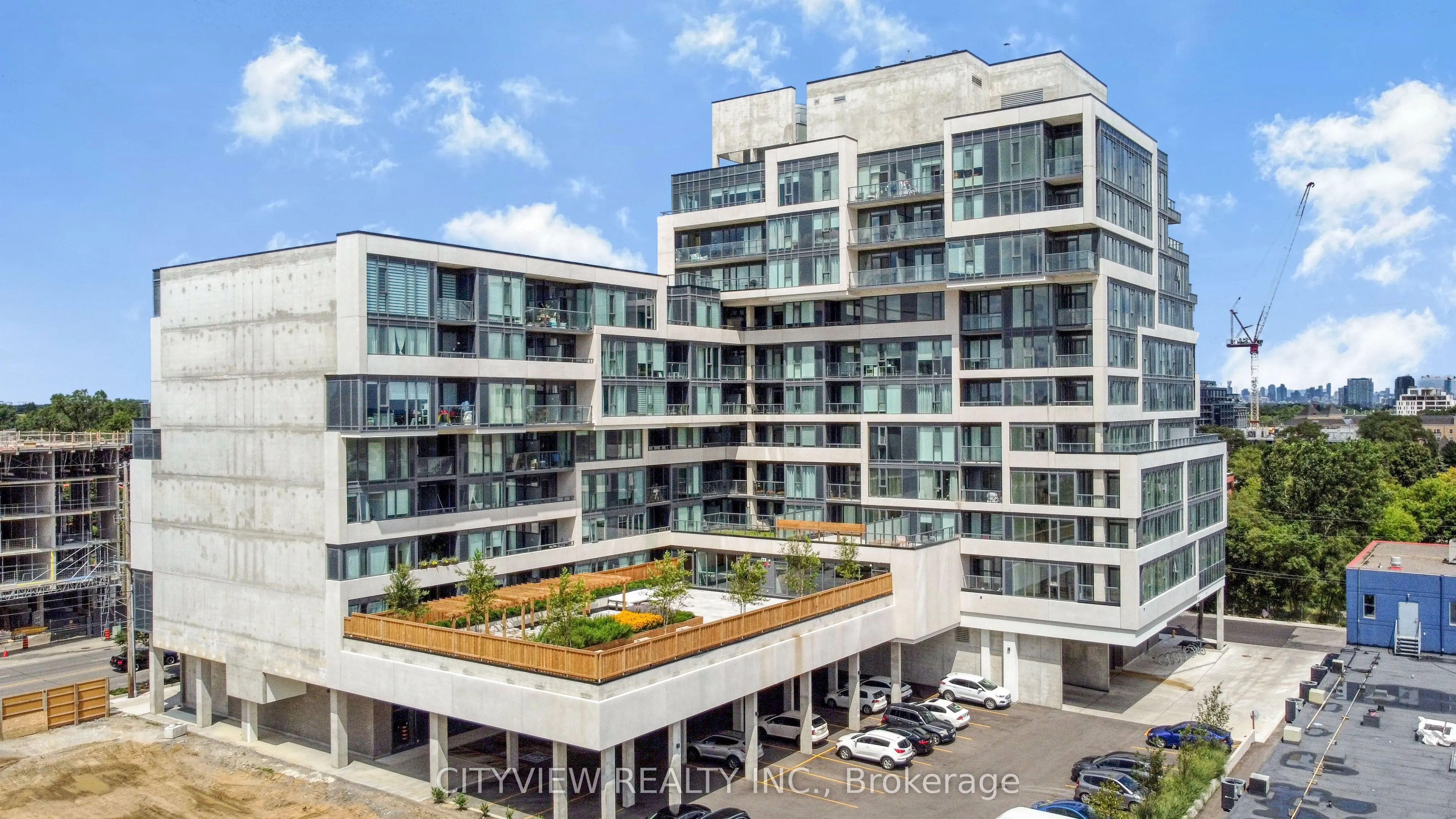 859 The Queensway, #601