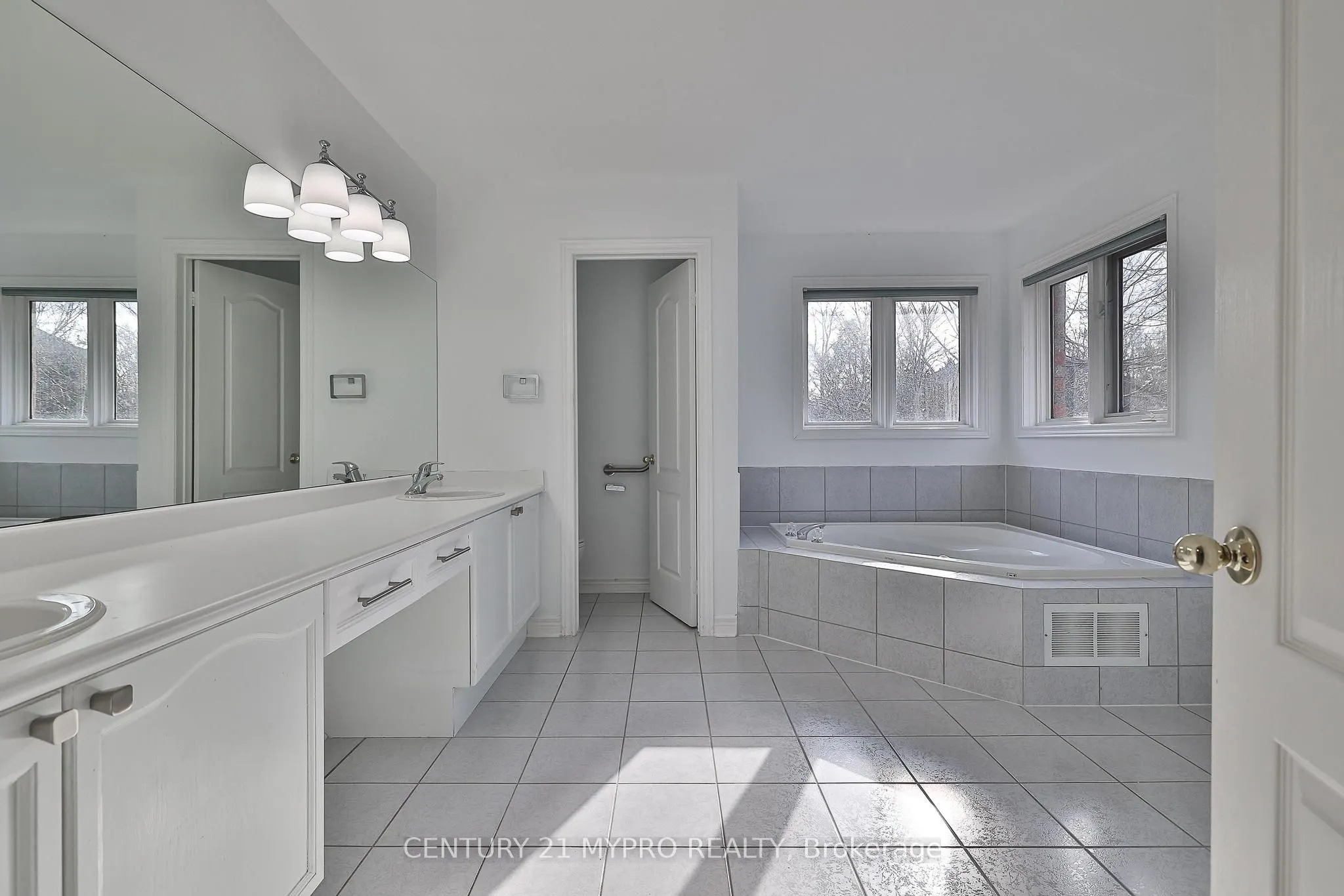 1665 Glenvista Drive