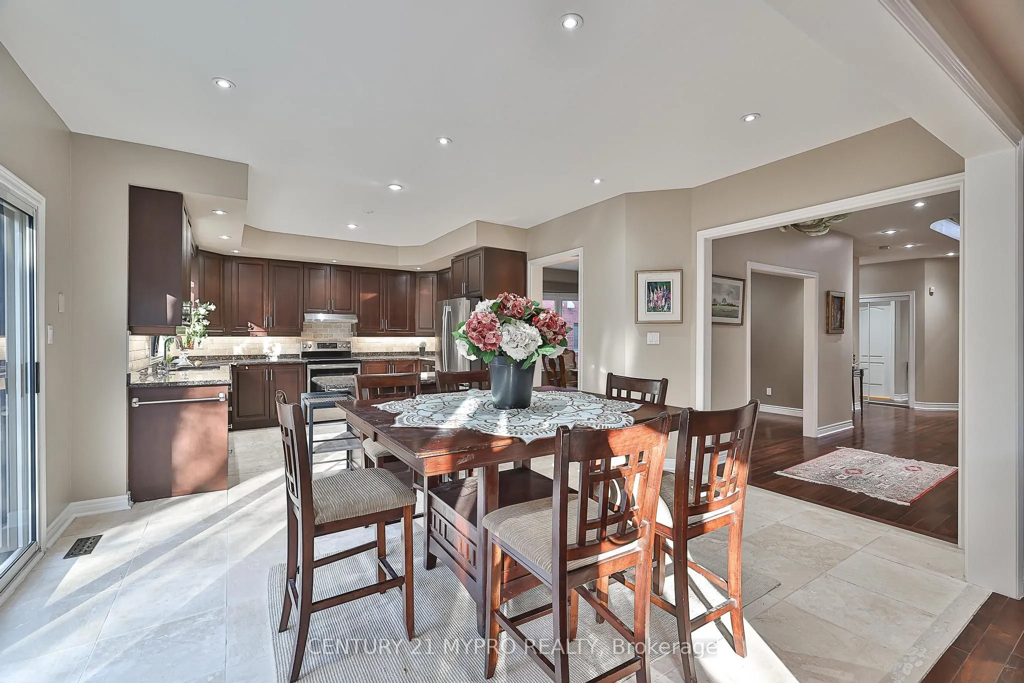 1665 Glenvista Drive