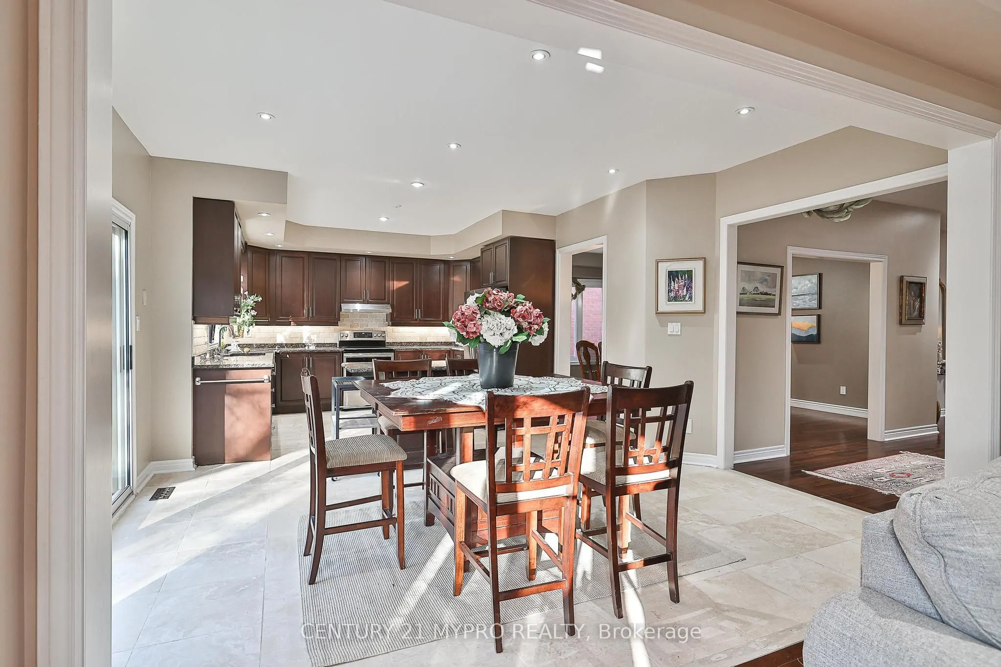 1665 Glenvista Drive