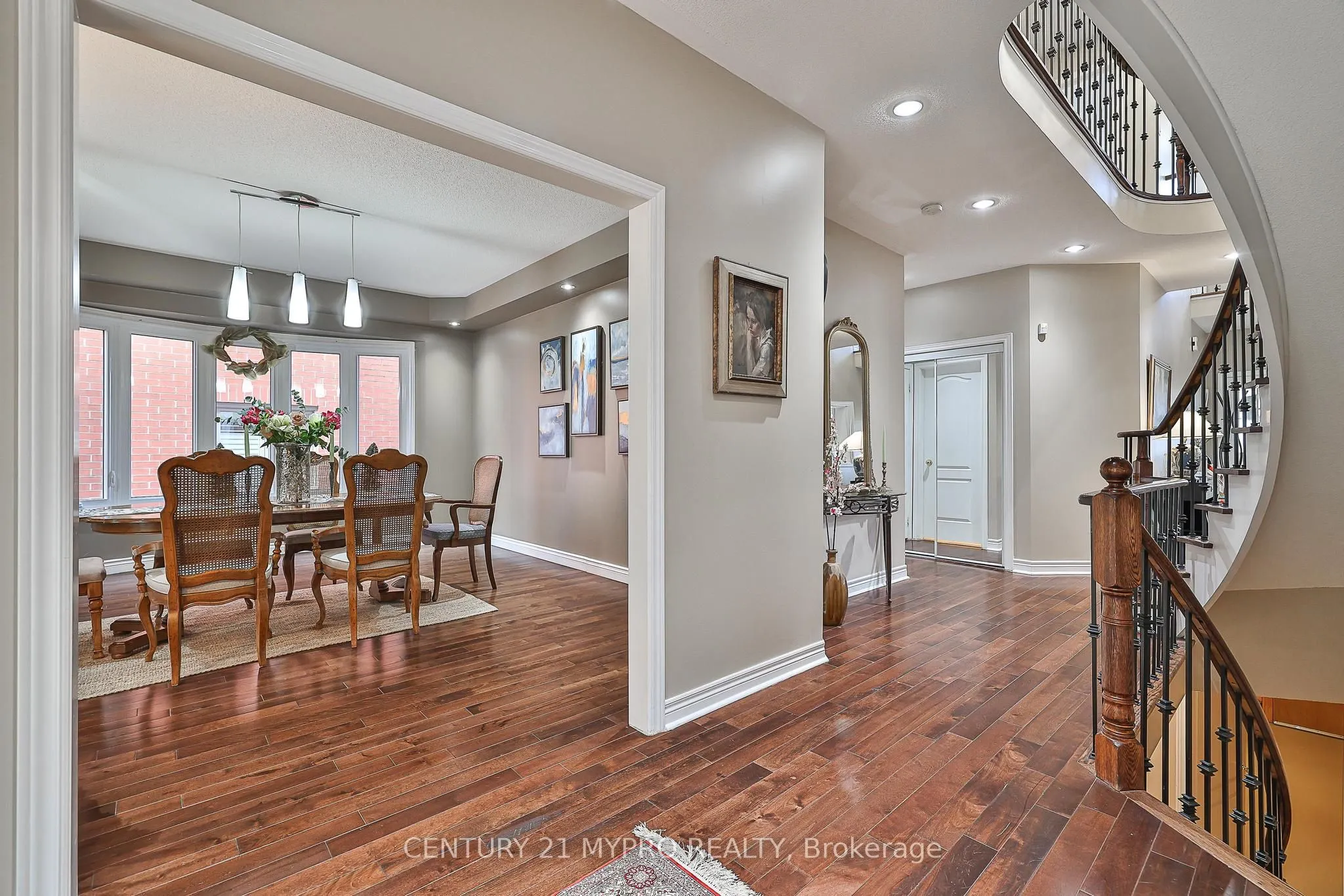 1665 Glenvista Drive