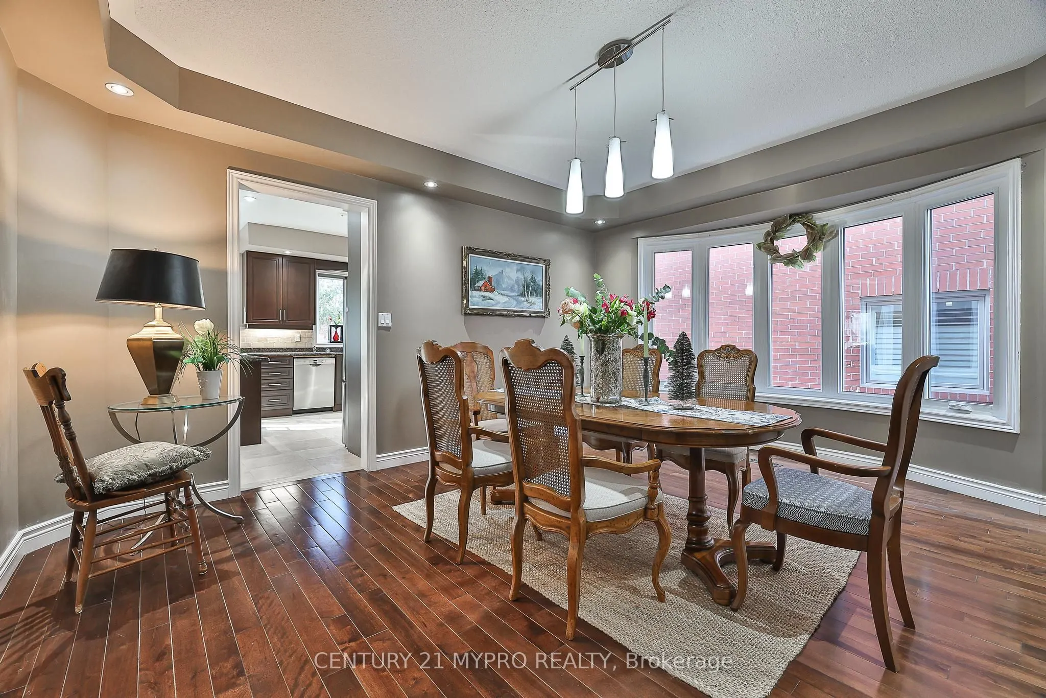 1665 Glenvista Drive