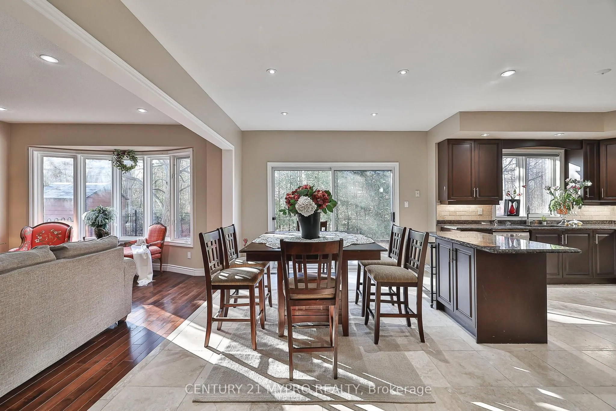 1665 Glenvista Drive