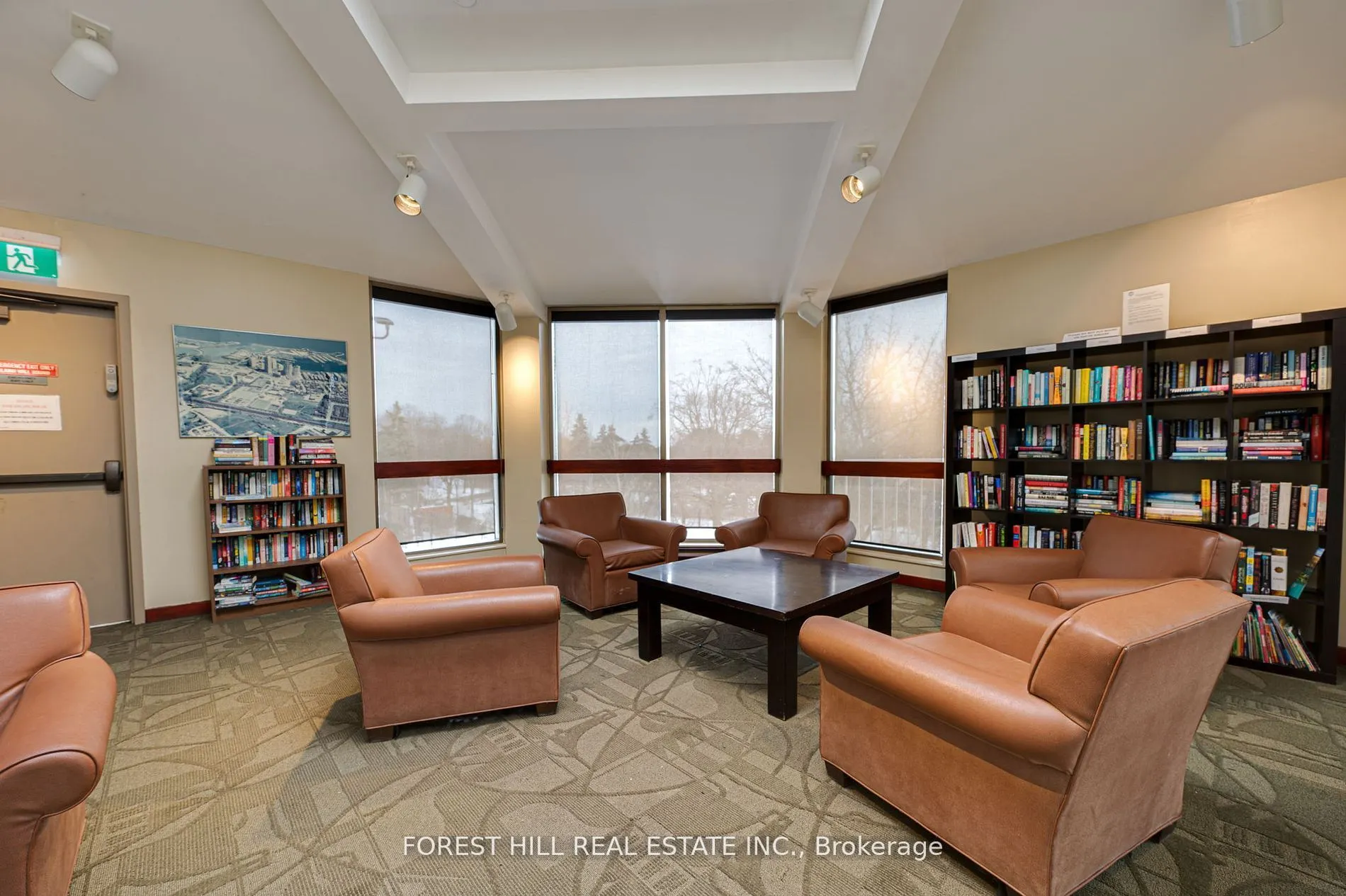2267 Lakeshore Boulevard W #707