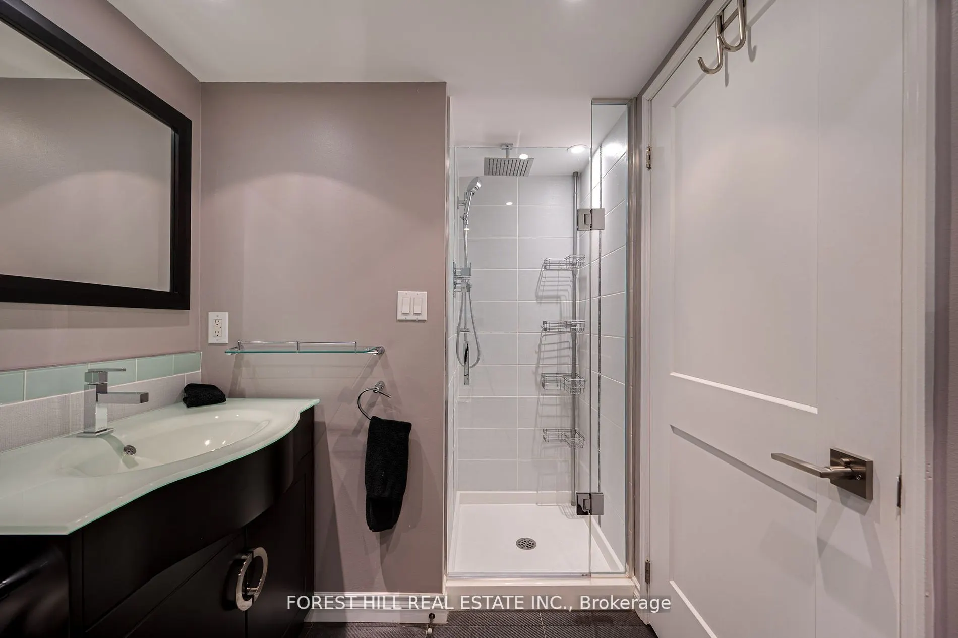 2267 Lakeshore Boulevard W #707