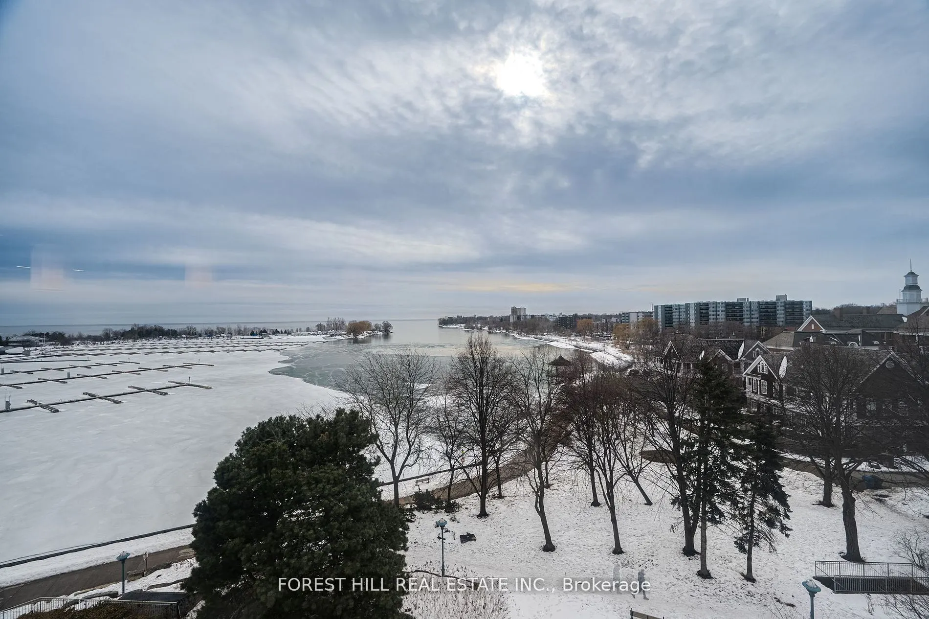 2267 Lakeshore Boulevard W #707