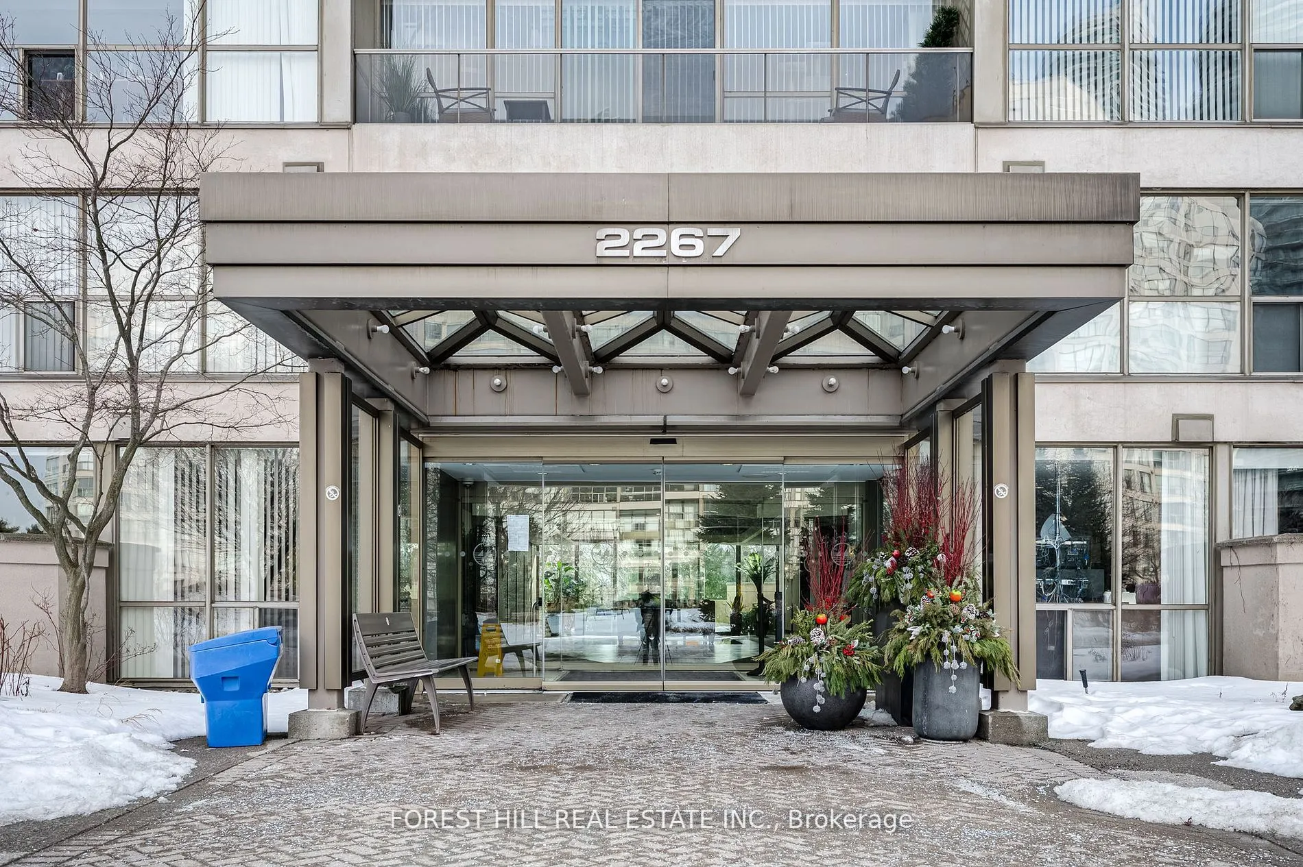 2267 Lakeshore Boulevard W #707