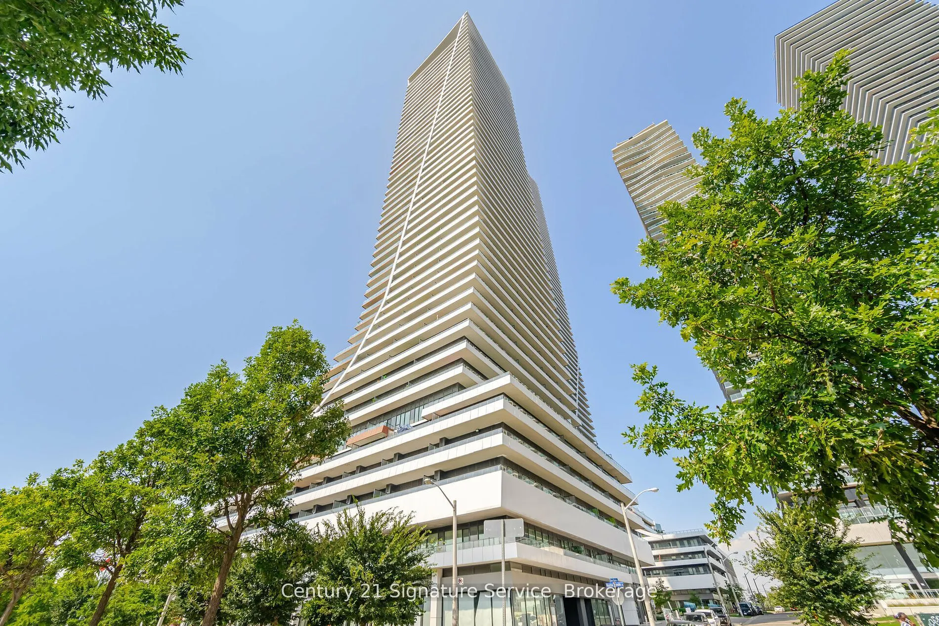 20 Shore Breeze Drive, #312